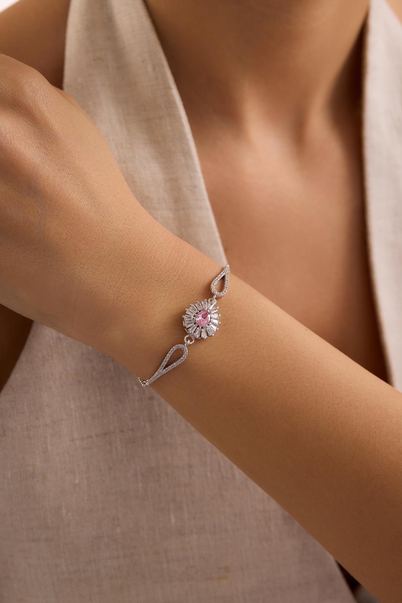 925 Ayar Gümüş Rodyum Kaplama Kelepçe Model Damla Pembe Tektaş Bileklik