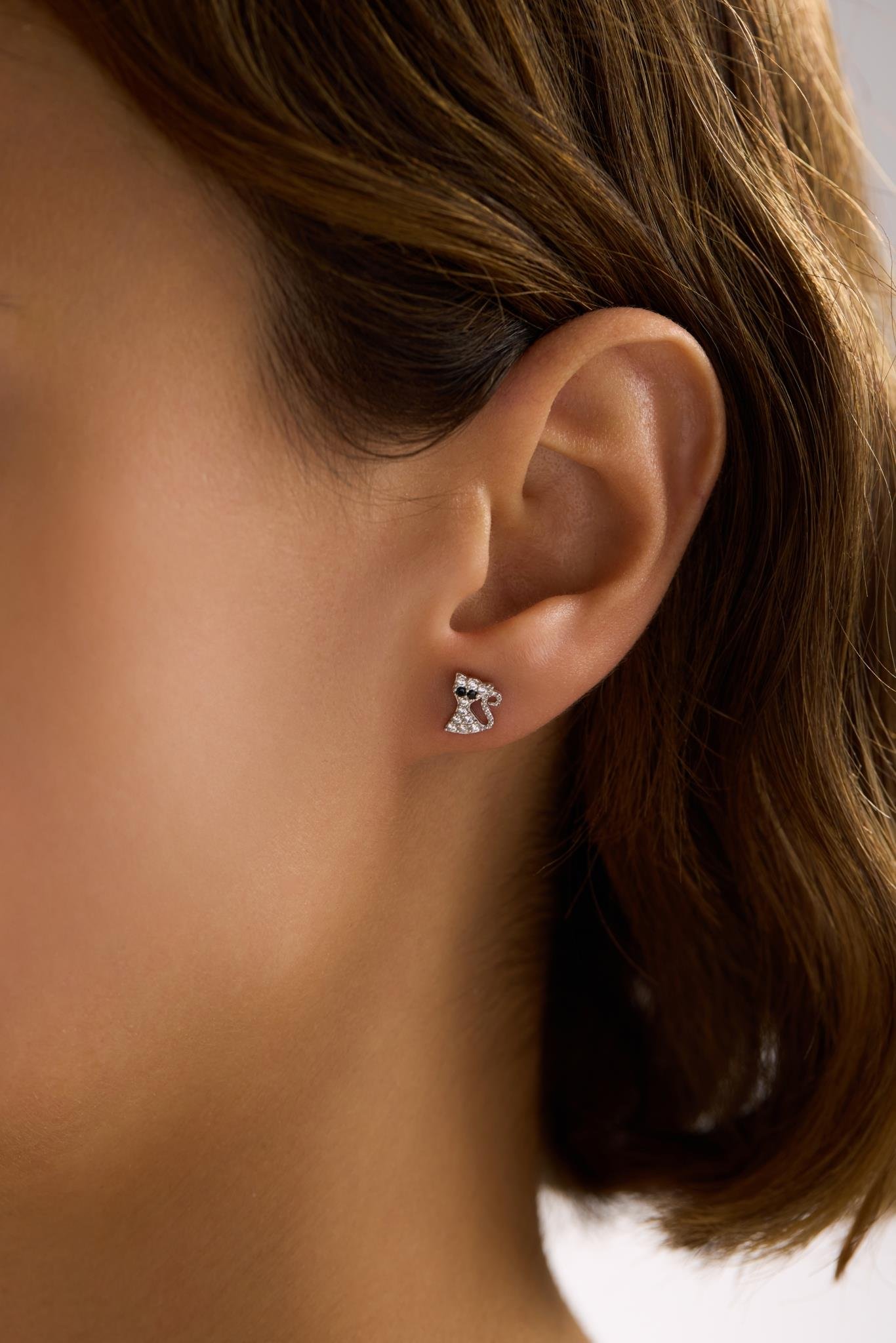 925 Ayar Gümüş Rodyum Kaplama Minik Beyaz Taşlı Kedi Küpe