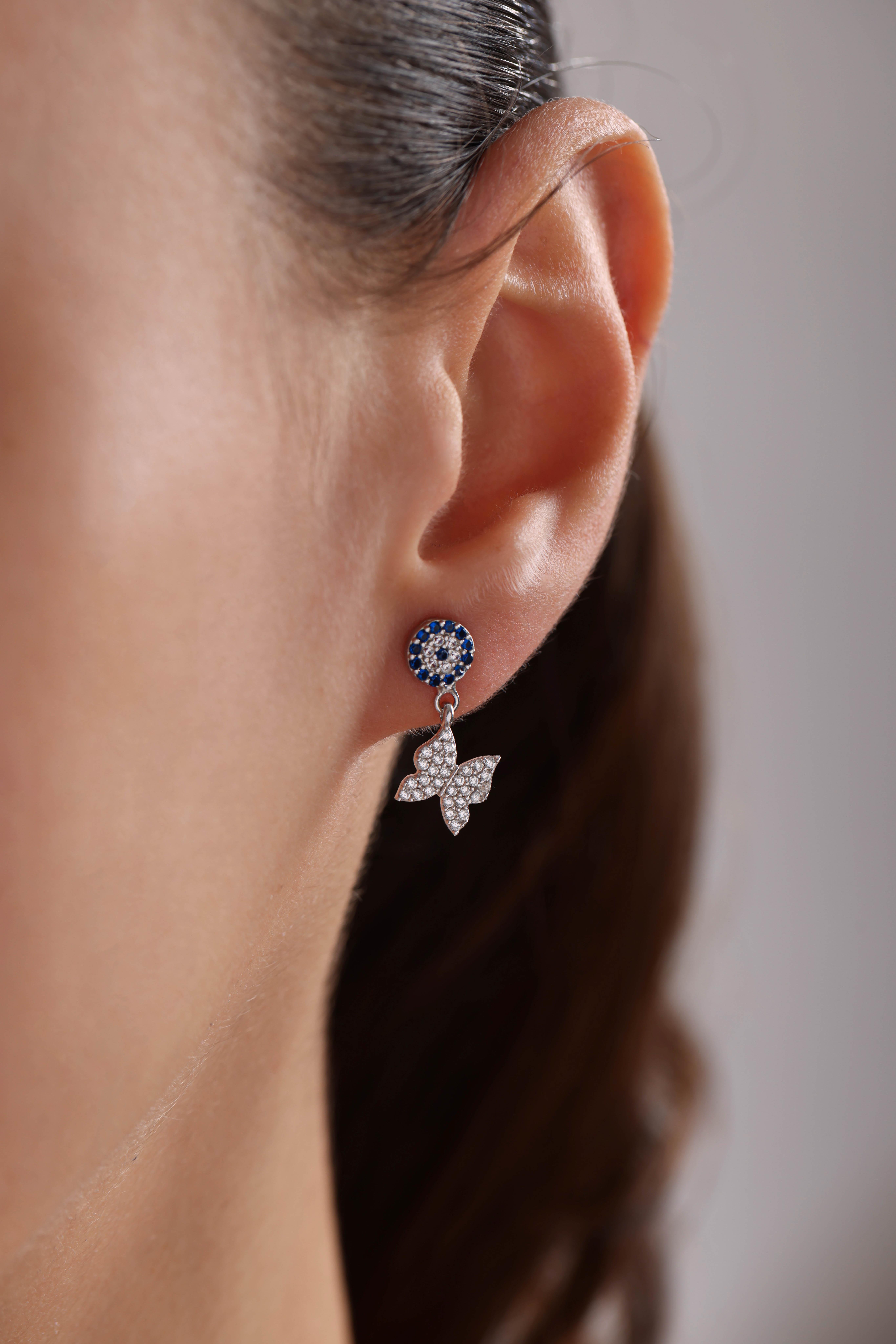 925 Ayar Gümüş Rodyum Kaplama Minik  Nazar Sallantılı Kelebek Küpe