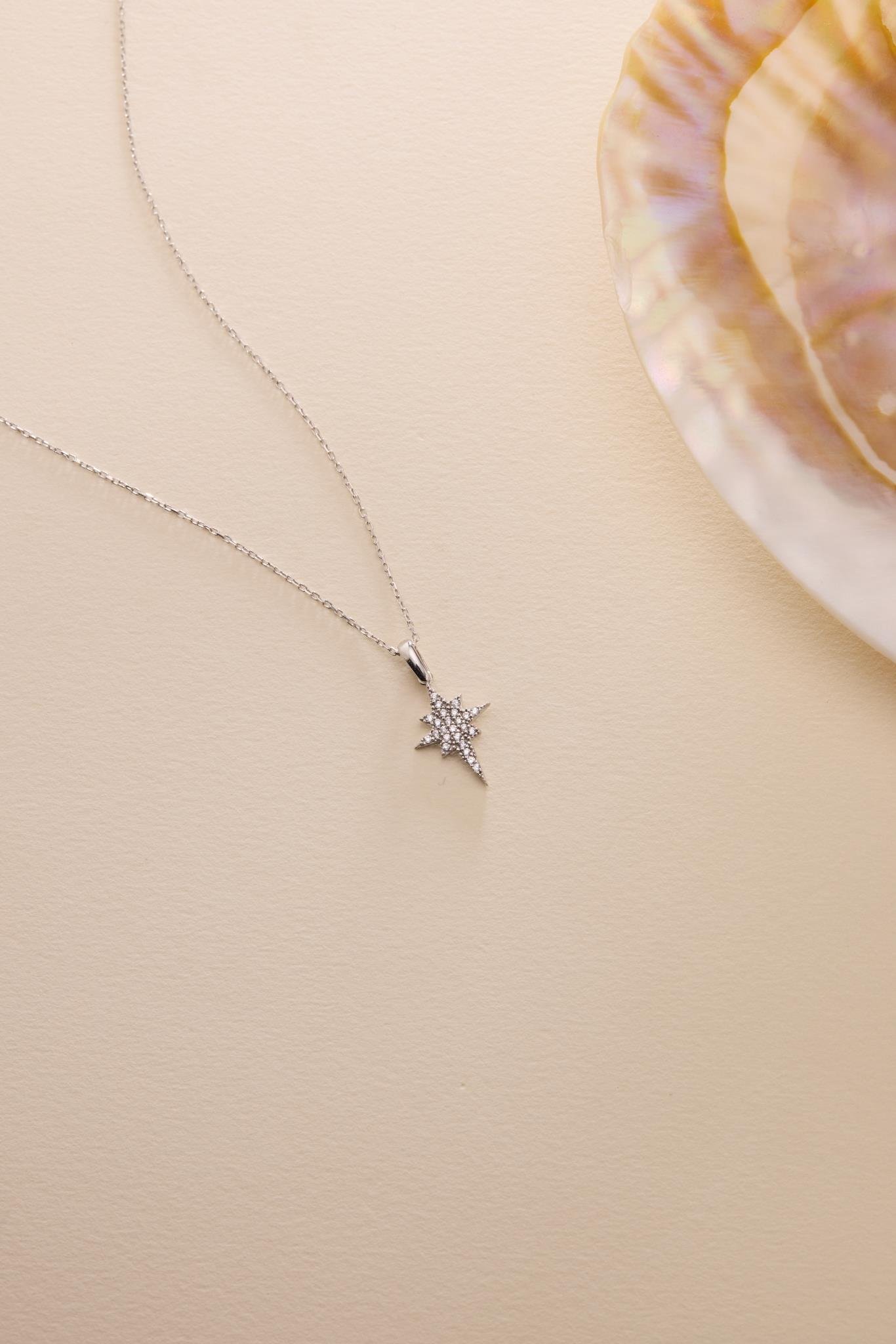 925 Ayar Gümüş Rodyum Kaplama Minimal Kutup Yıldızı Kolye