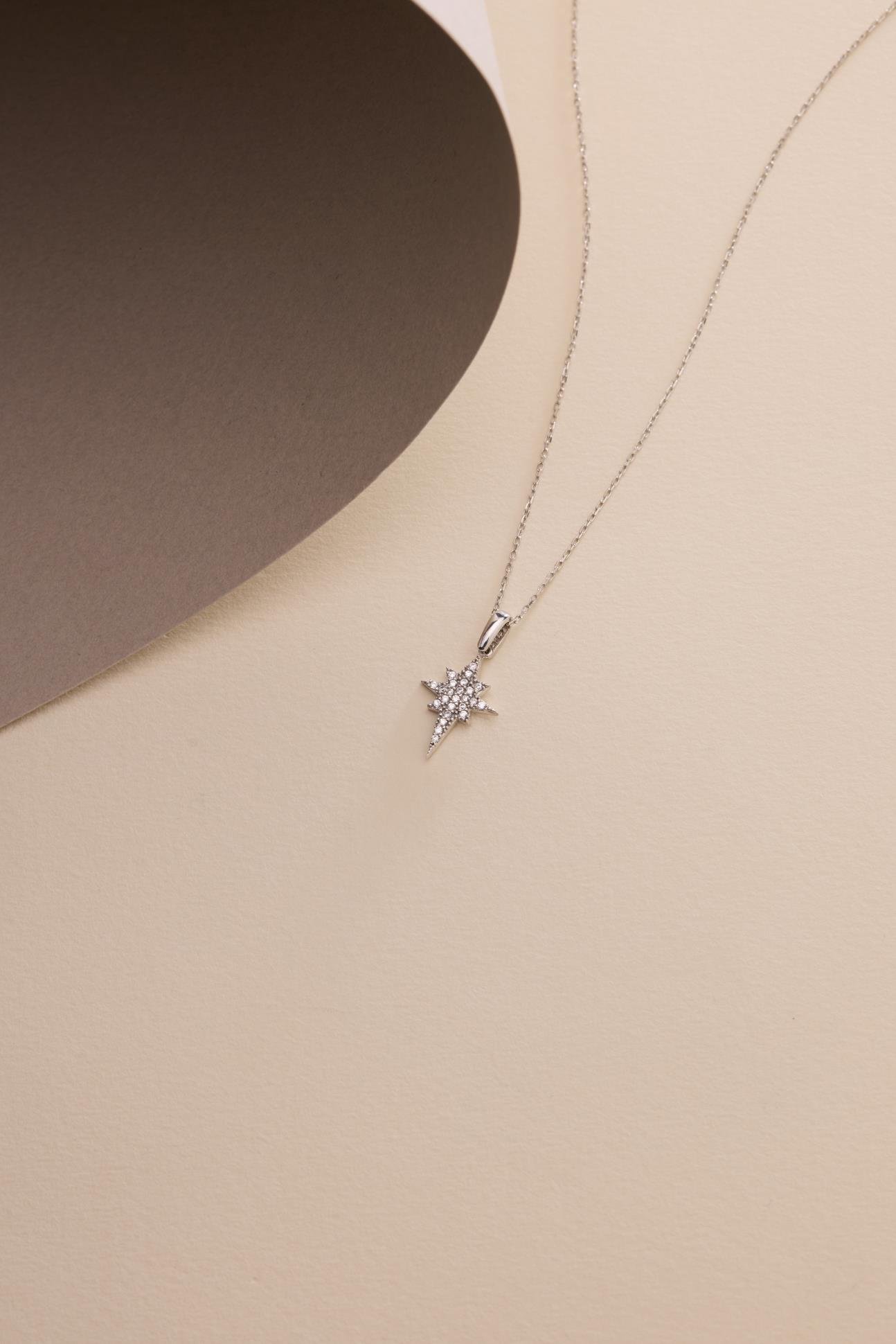 925 Ayar Gümüş Rodyum Kaplama Minimal Kutup Yıldızı Kolye