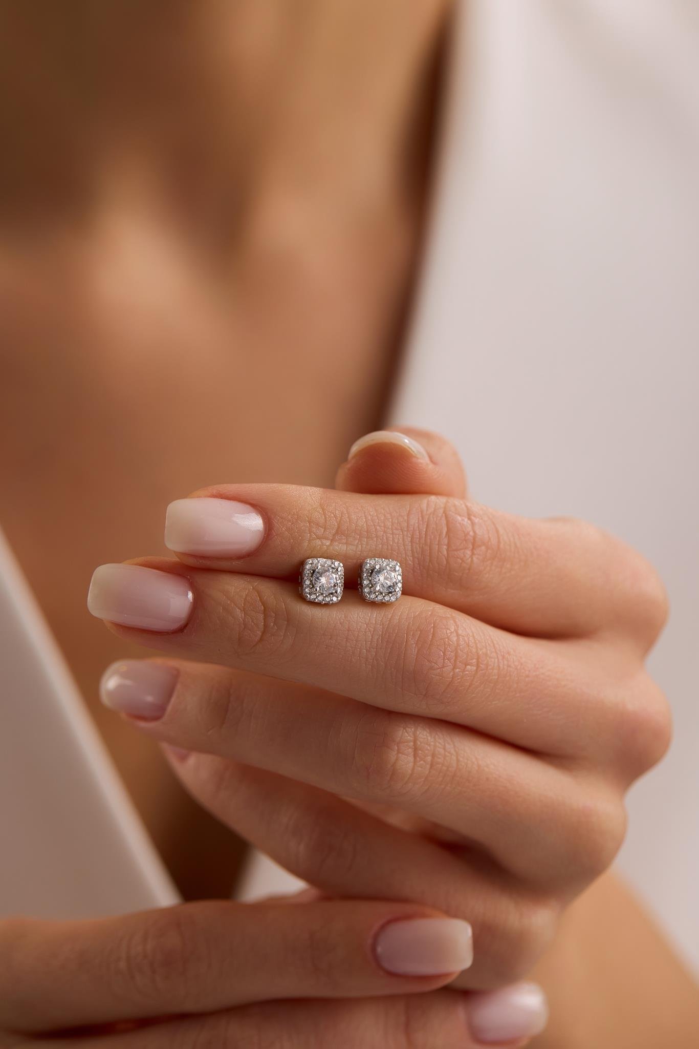 925 Ayar Gümüş Rodyum Kaplama Pırlanta Montür Tektaş Kolye,Bileklik ve Küpe