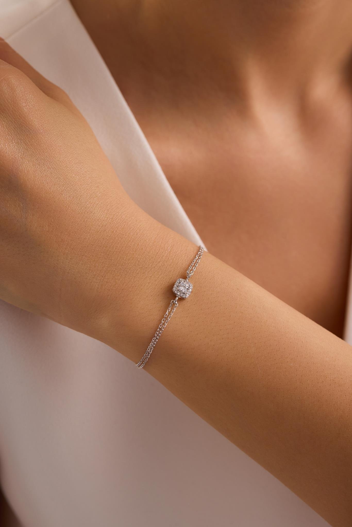 925 Ayar Gümüş Rodyum Kaplama Pırlanta Montür Tektaş Bileklik