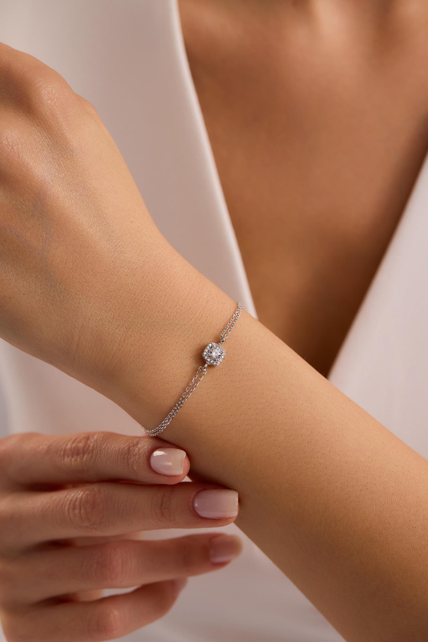 925 Ayar Gümüş Rodyum Kaplama Pırlanta Montür Tektaş Bileklik