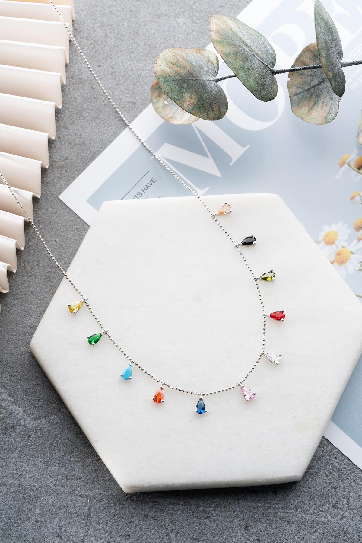 925 Ayar Gümüş Rodyum Kaplama Sıralı Damla Mix Taşlı Kolye