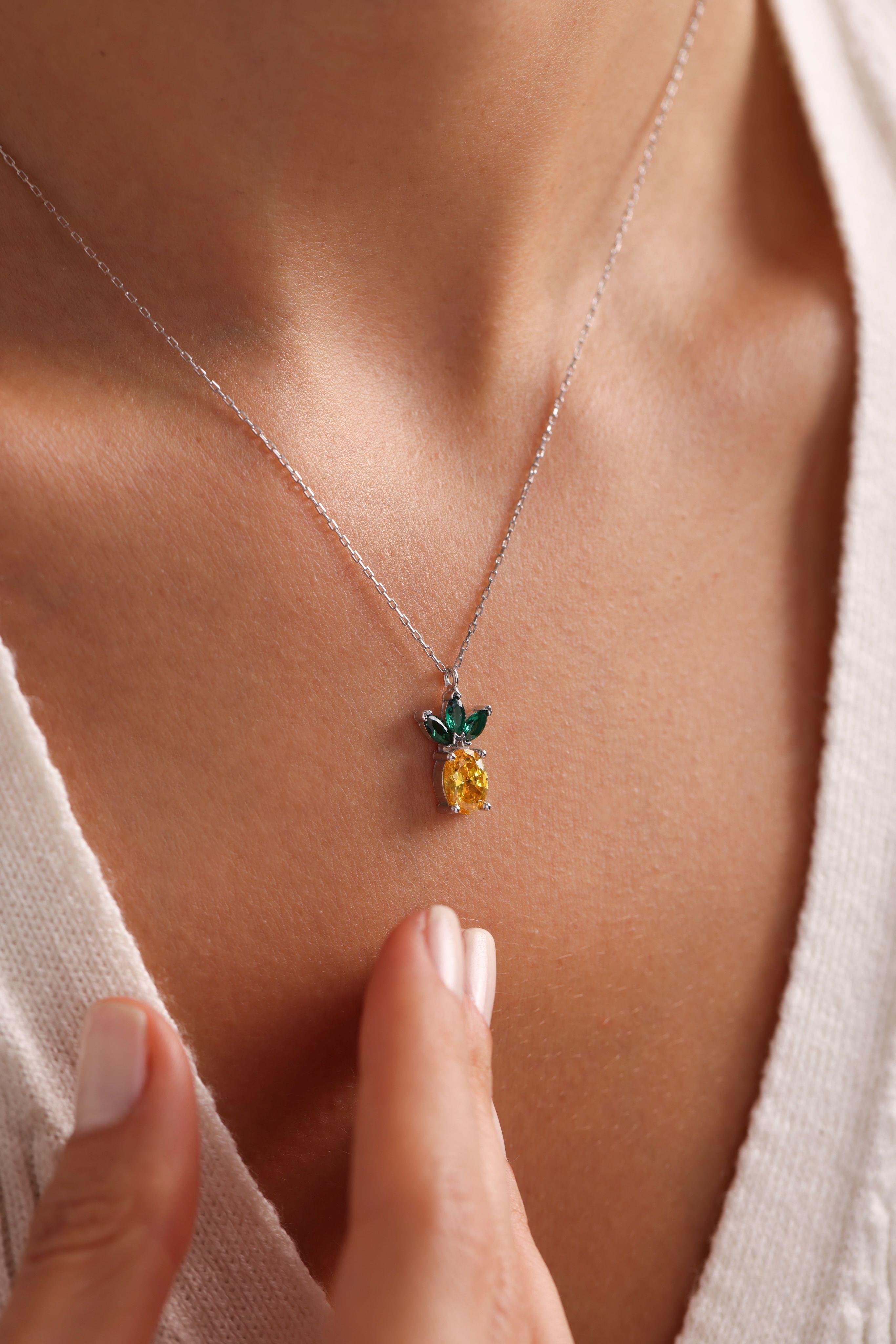 925 Ayar Gümüş Rodyum Kaplama Sitrin Taşlı Ananas Kolye