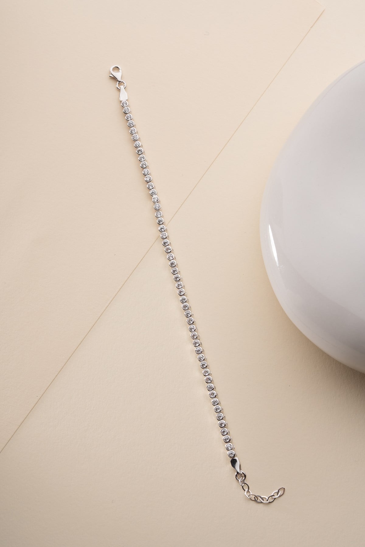 925 Ayar Gümüş Rodyum Kaplama Yuvarlak 2 mm Zirkon Taşlı Suyolu Bileklik