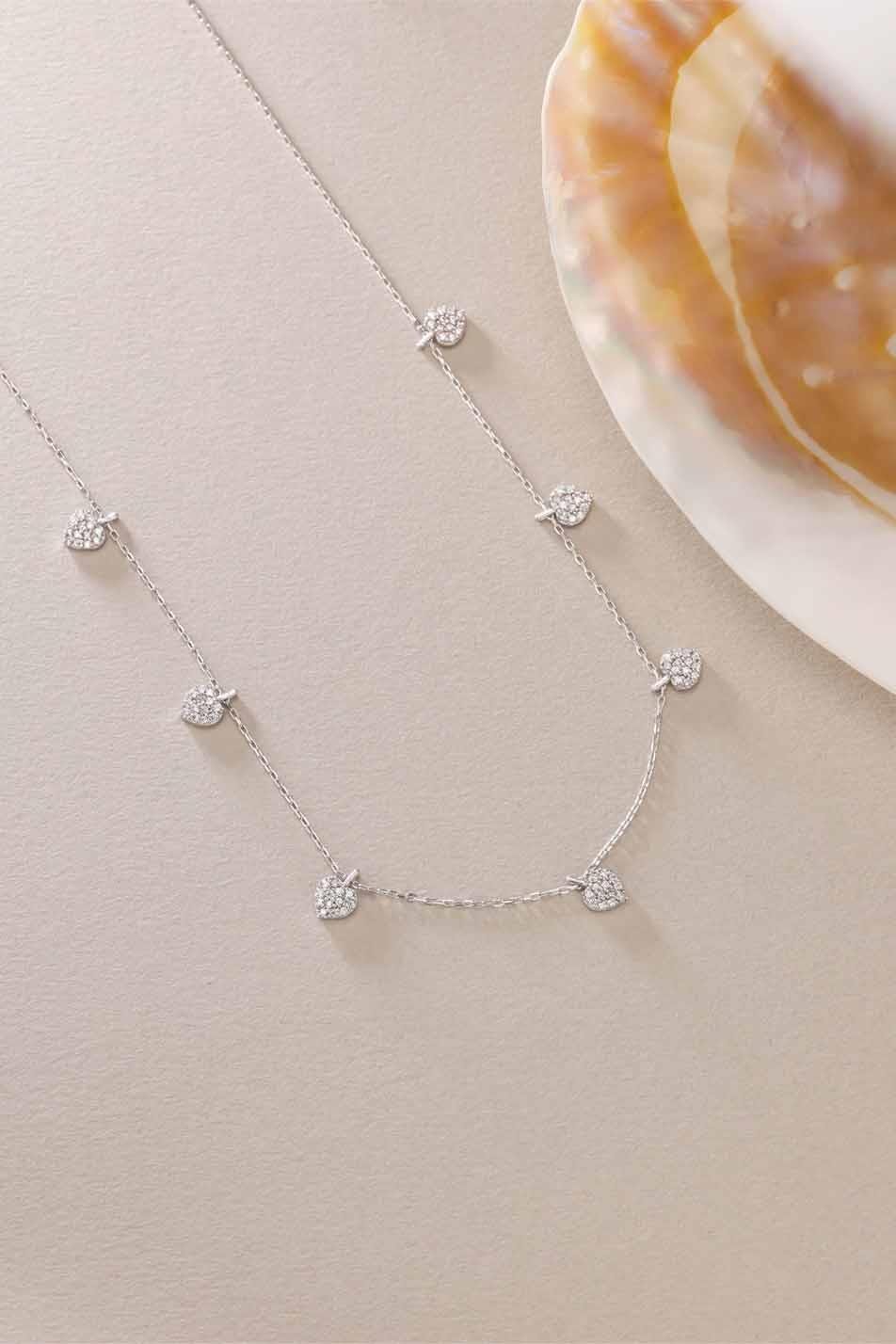 925 Ayar Gümüş Rodyum Kaplama Zirkon Taşlı Kalp Kolye