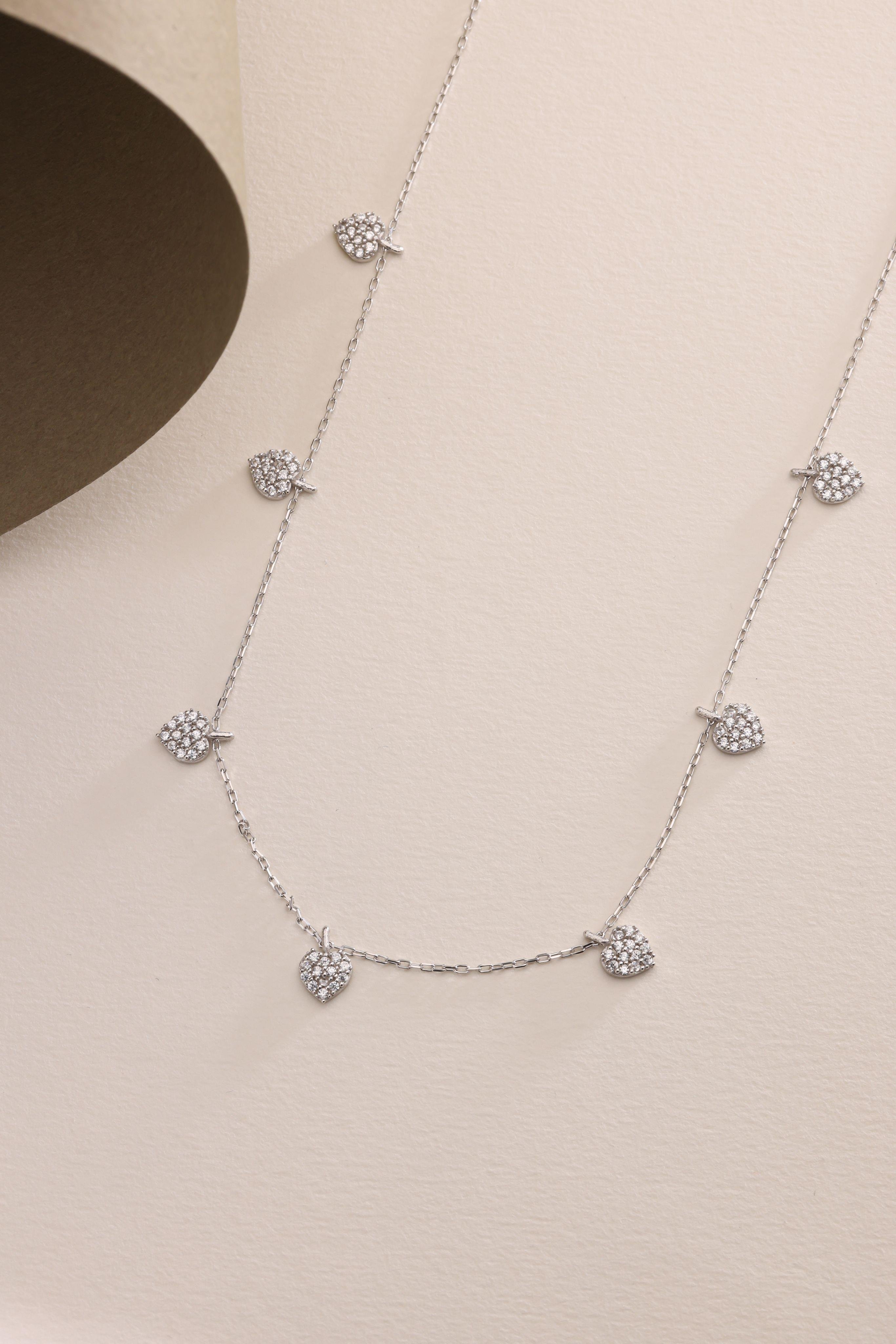 925 Ayar Gümüş Rodyum Kaplama Zirkon Taşlı Kalp Kolye