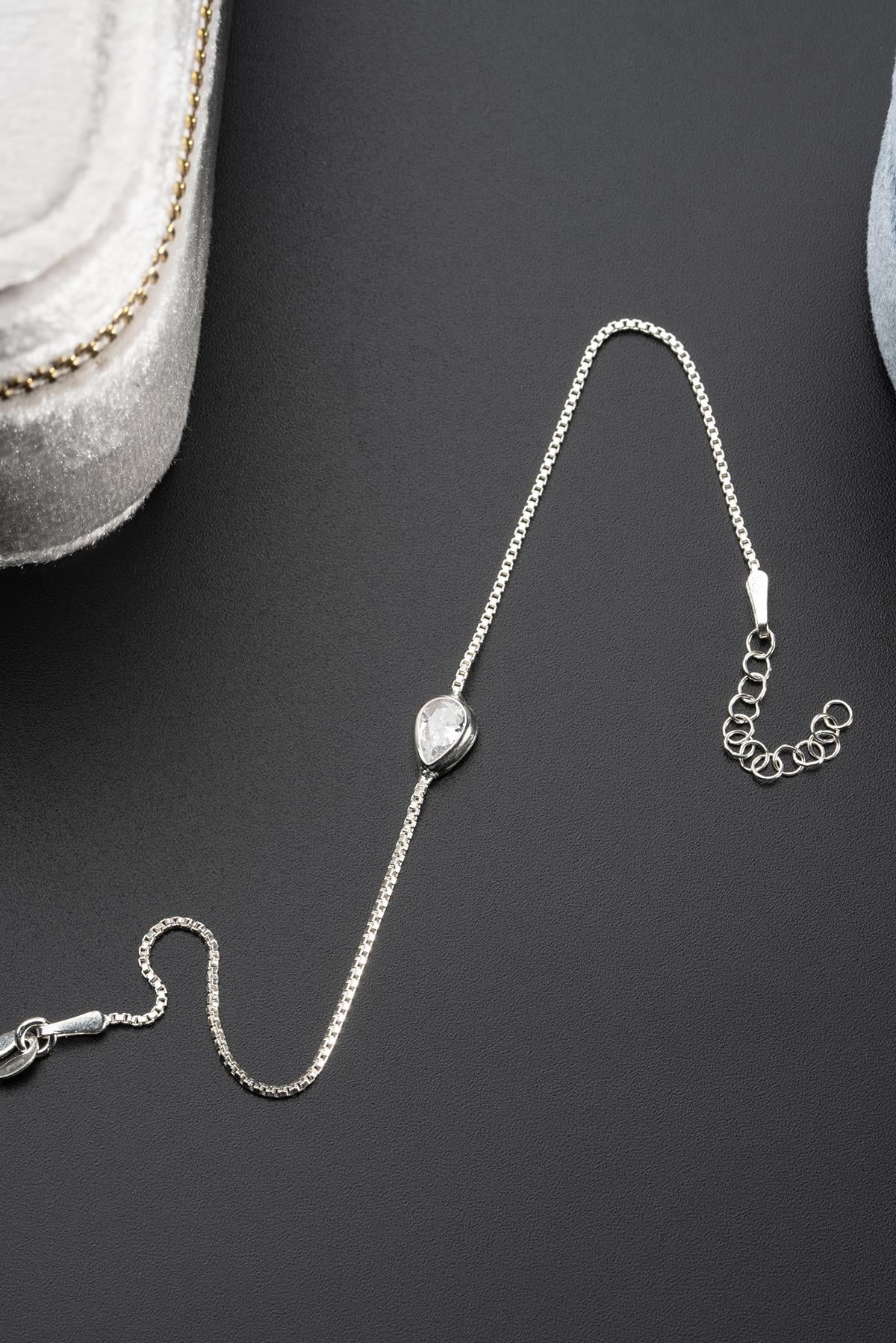 925 Ayar Gümüş Rodyum Kaplama Zirkon Taşlı Minimal Damla Model Bileklik