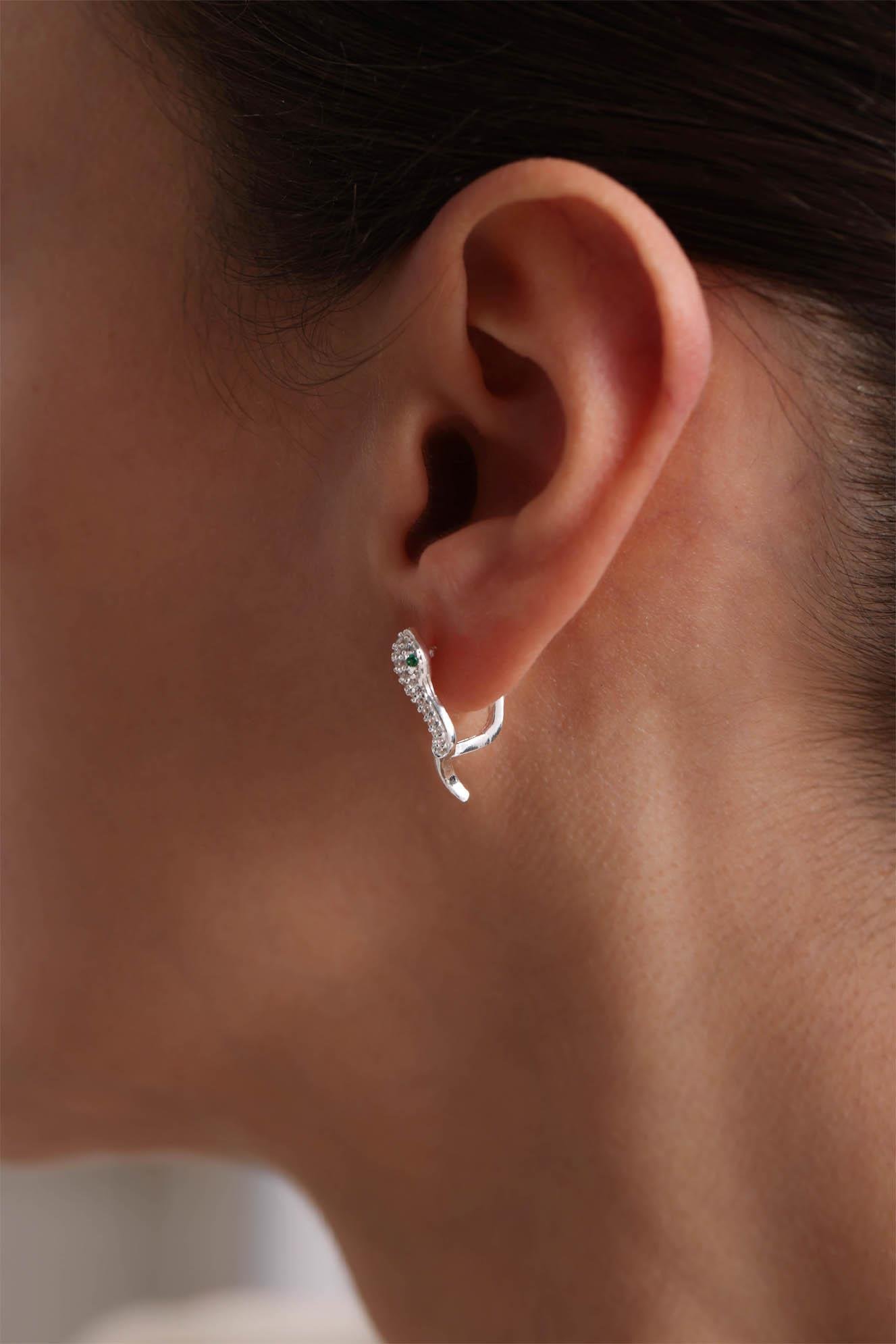 925 Ayar Gümüş Rodyum Kaplama Zirkon Taşlı Yılan Model Küpe