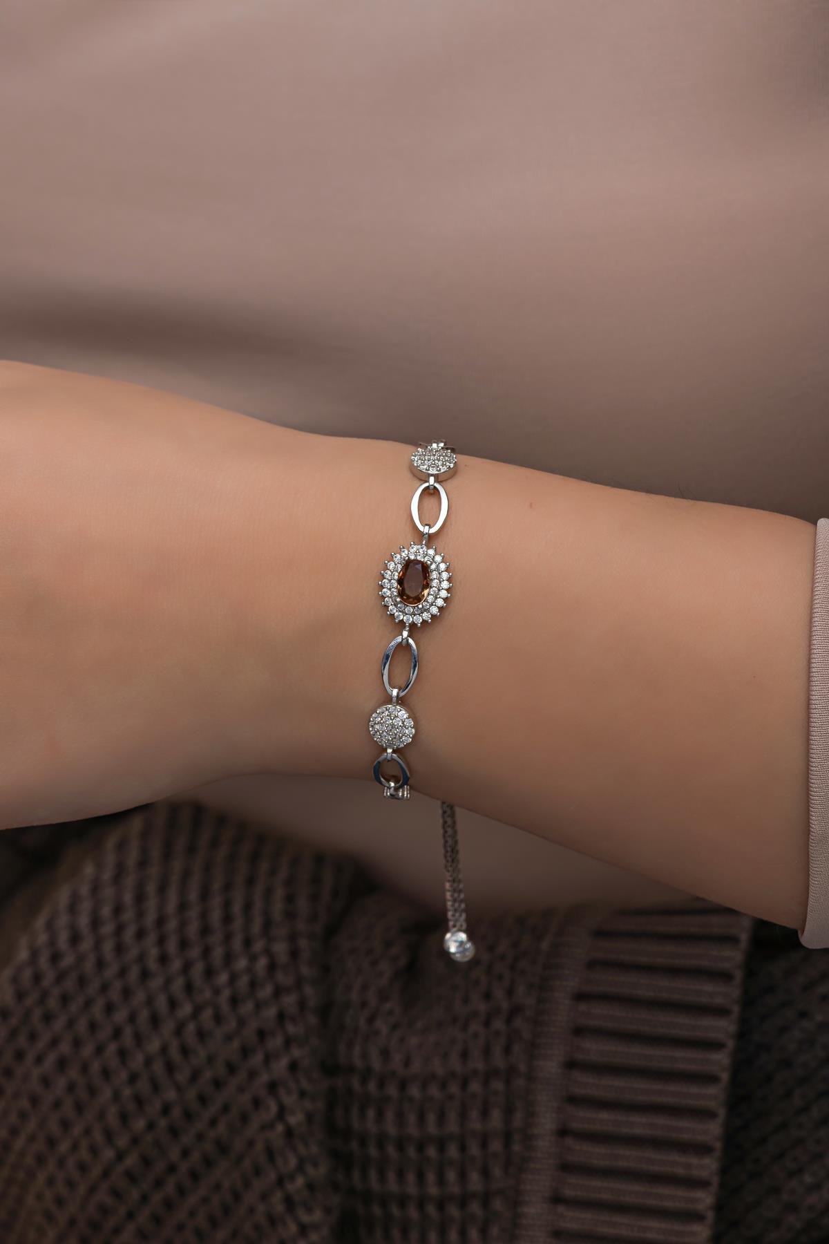 925 Ayar Gümüş Rodyumlu Asansörlü Zultanit Taşlı Kadın Gümüş Bileklik