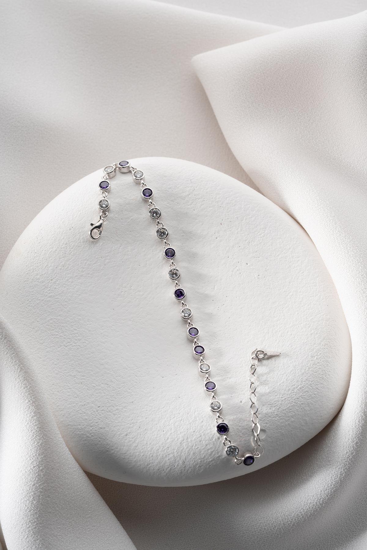 925 Ayar Gümüş Rodyumlu Mor Taşlı Yuvarlak Tasarım Bileklik