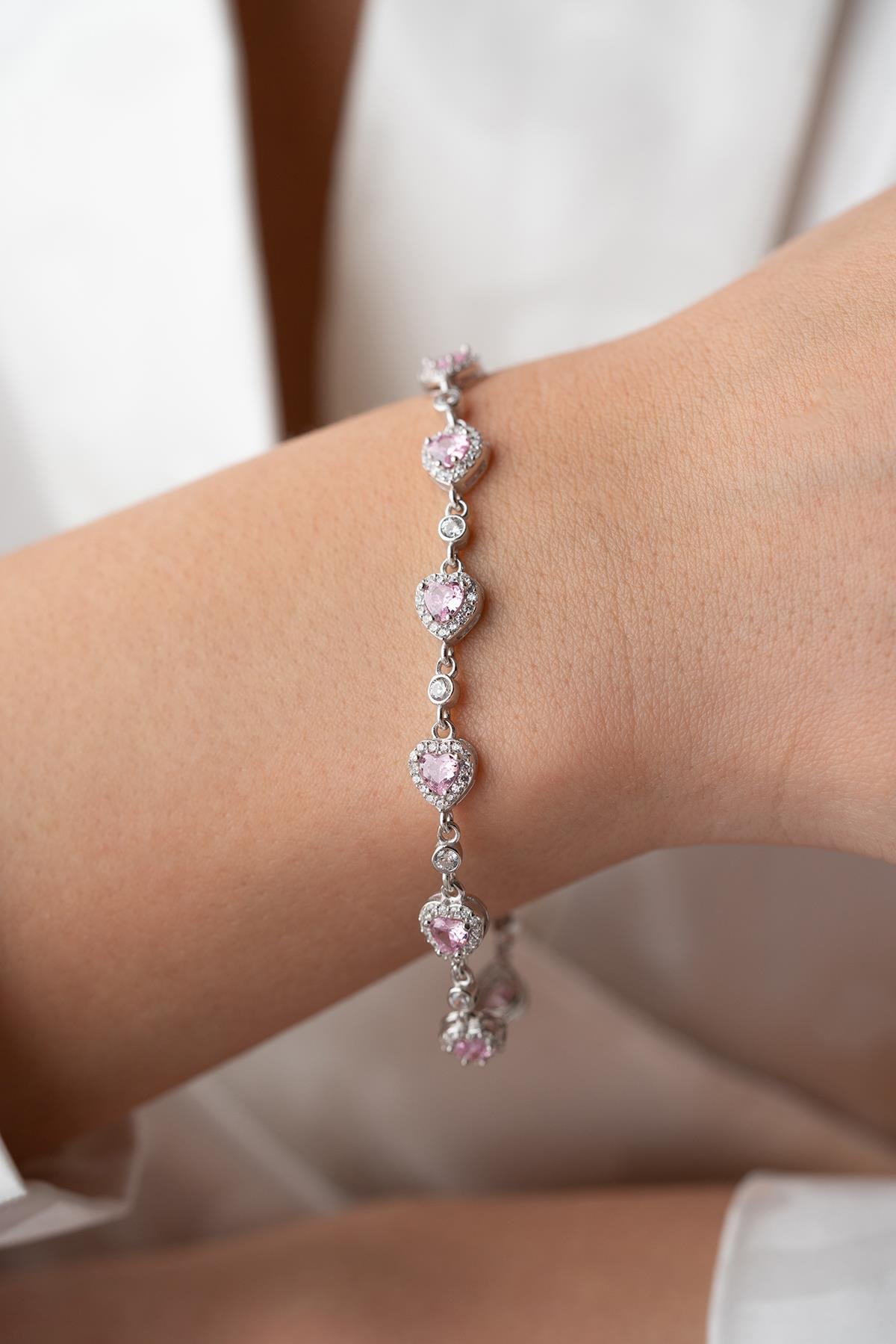 925 Ayar Gümüş Rodyumlu Pembe Taşlı Kalp Model Bileklik