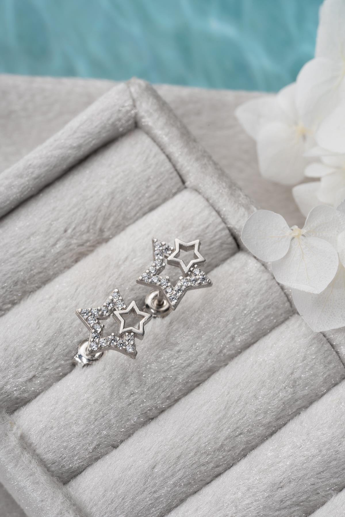 925 Ayar Gümüş Rodyumlu Zirkon Taşlı Çift Yıldız Model Küpe