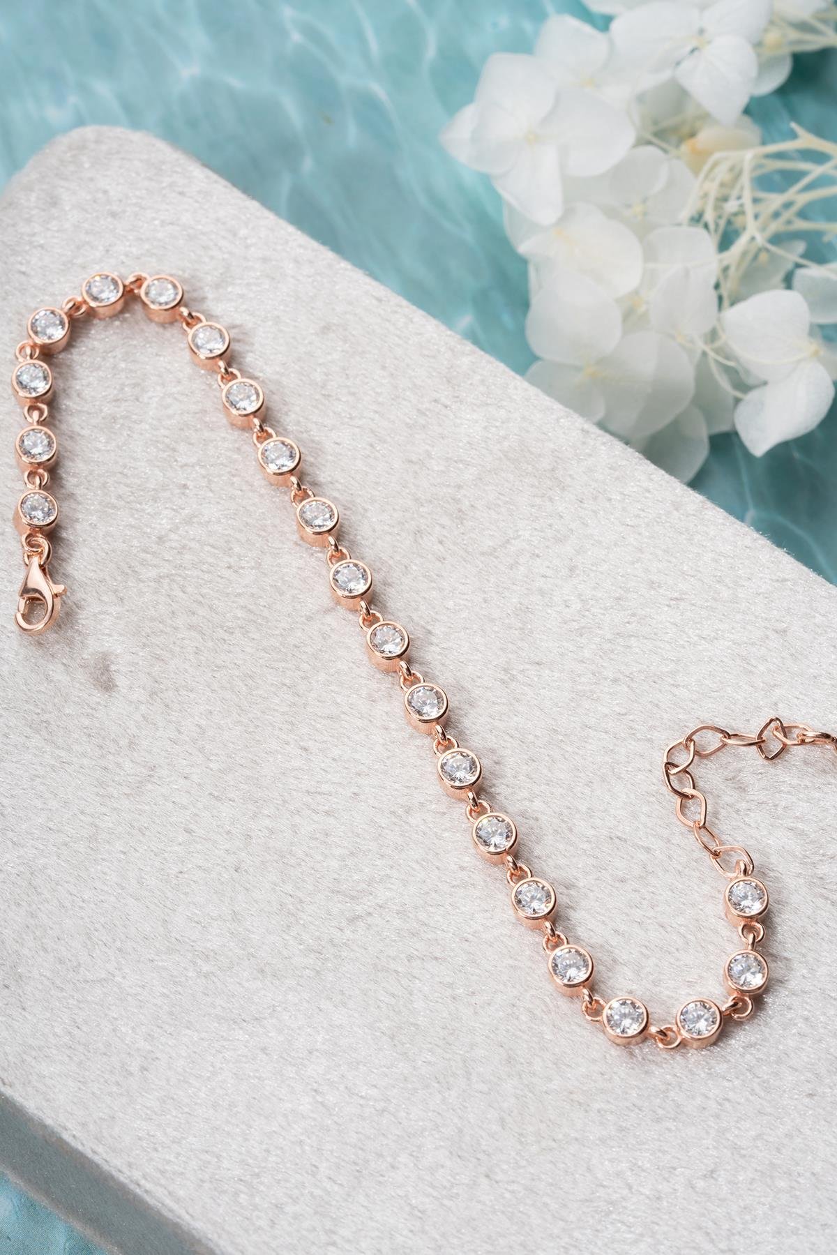 925 Ayar Gümüş Rose Beyaz Taşlı Yuvarlak Tasarım Bileklik