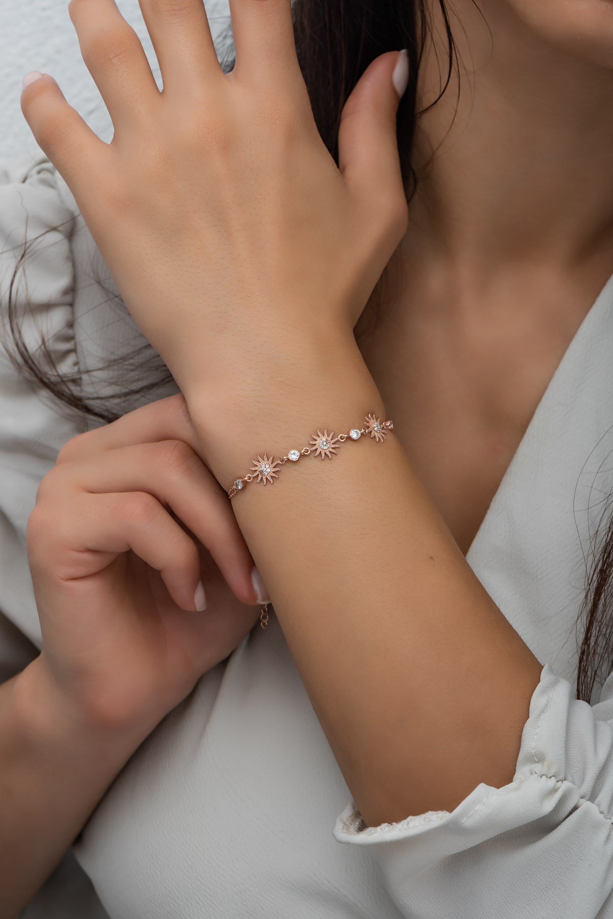 925 Ayar Gümüş Rose Güneş Model Zirkon Taşlı Bileklik