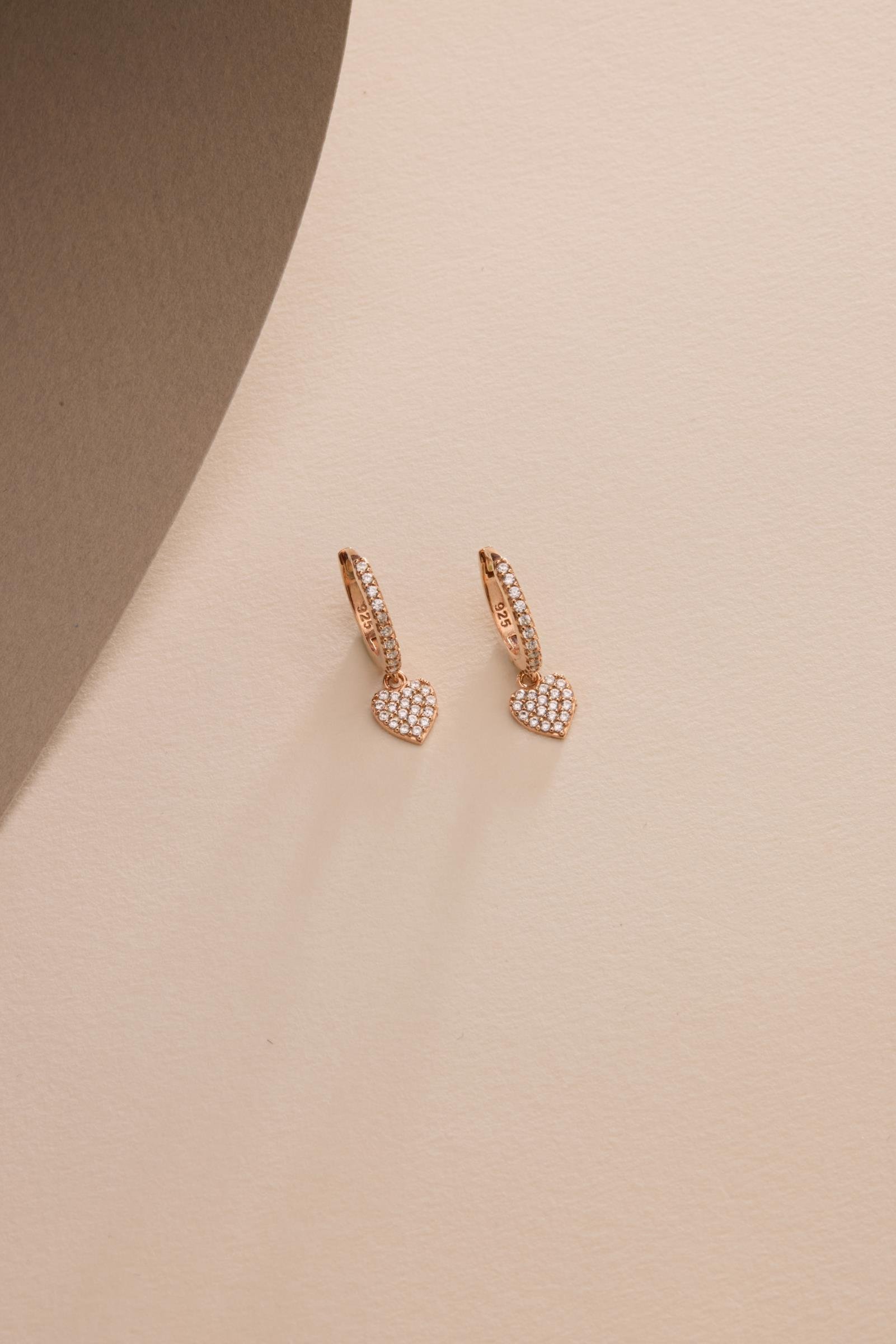 925 Ayar Gümüş Rose Kaplama 10 mm Sallantılı Kalp Model Küpe