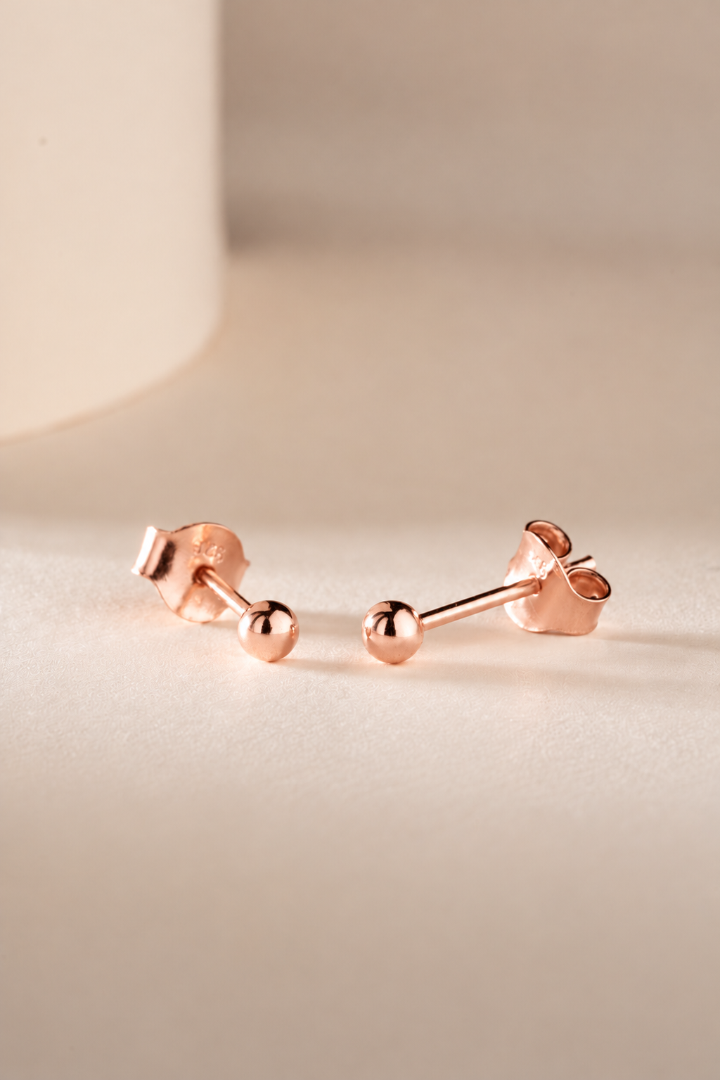 925 Ayar Gümüş Rose Kaplama 3 mm Minimal Top Küpe