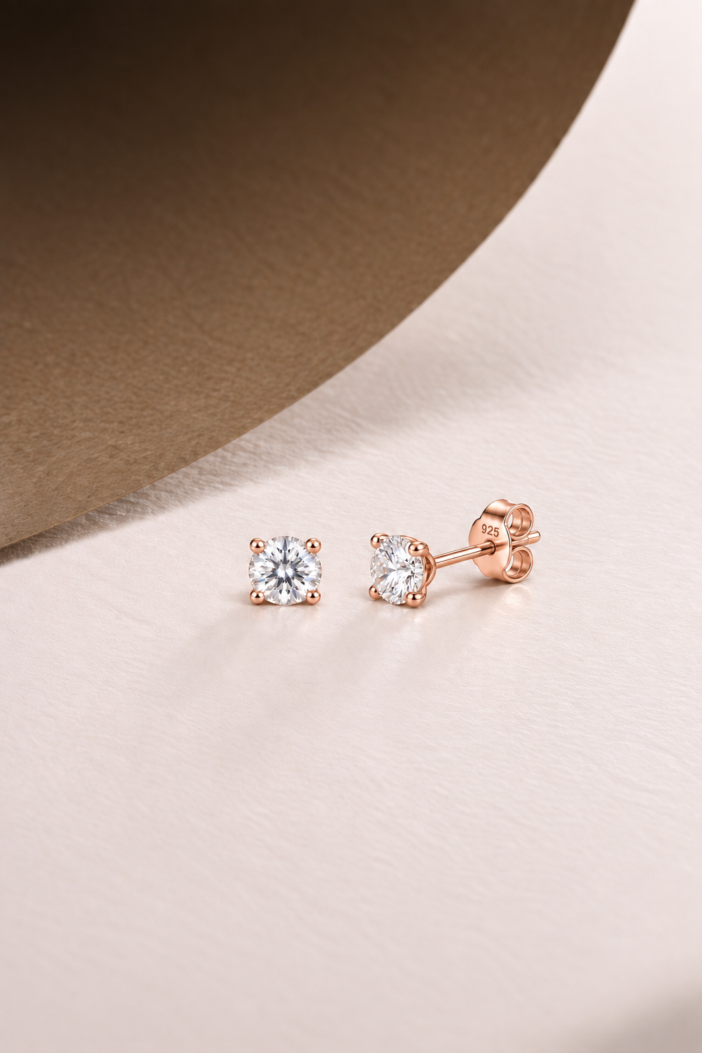 925 Ayar Gümüş Rose Kaplama 4 mm Yuvarlak Star Kesim Minimal Tektaş Küpe