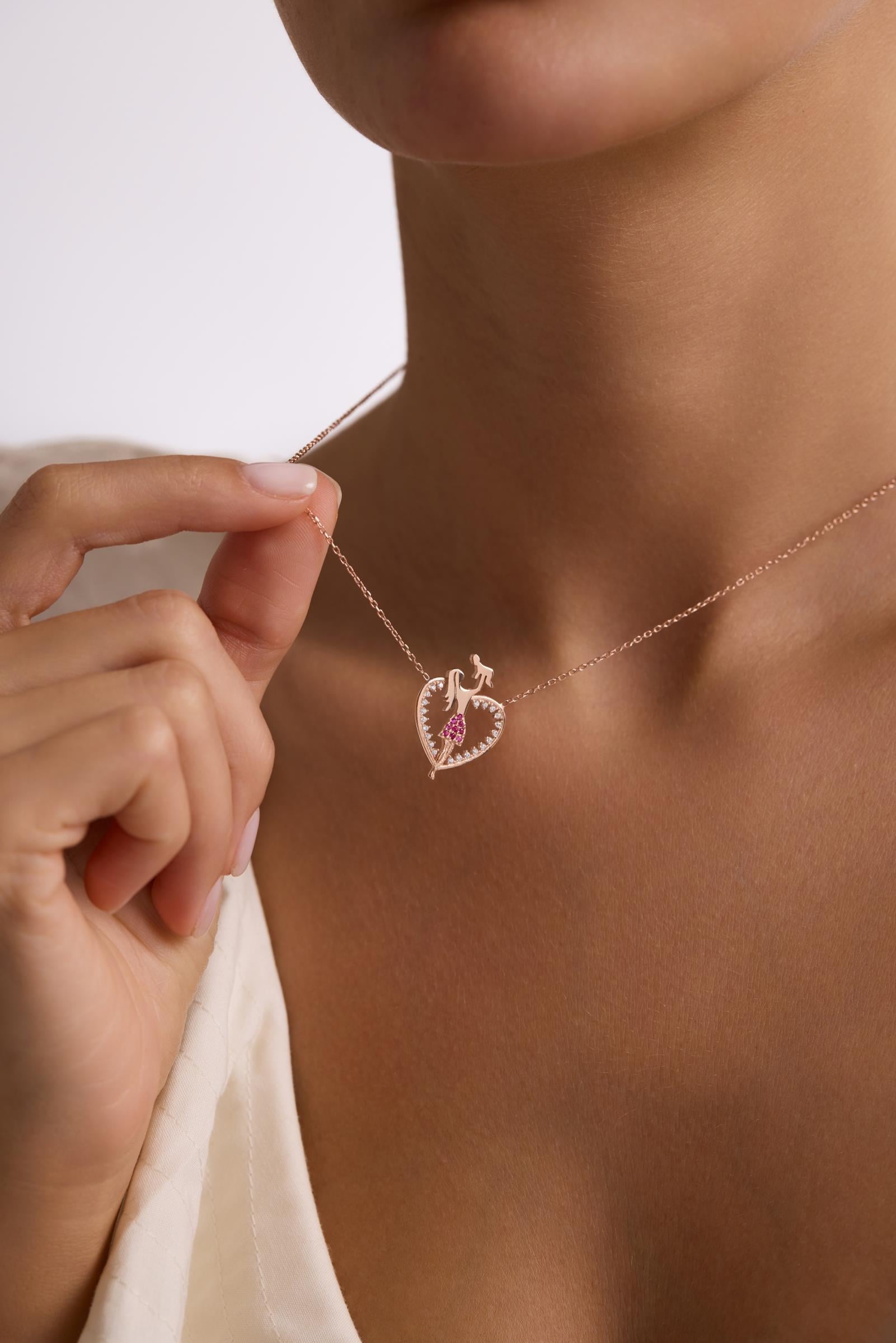 925 Ayar Gümüş Rose Kaplama Kalp Model Pembe Taşlı Anne Bebek Kolye
