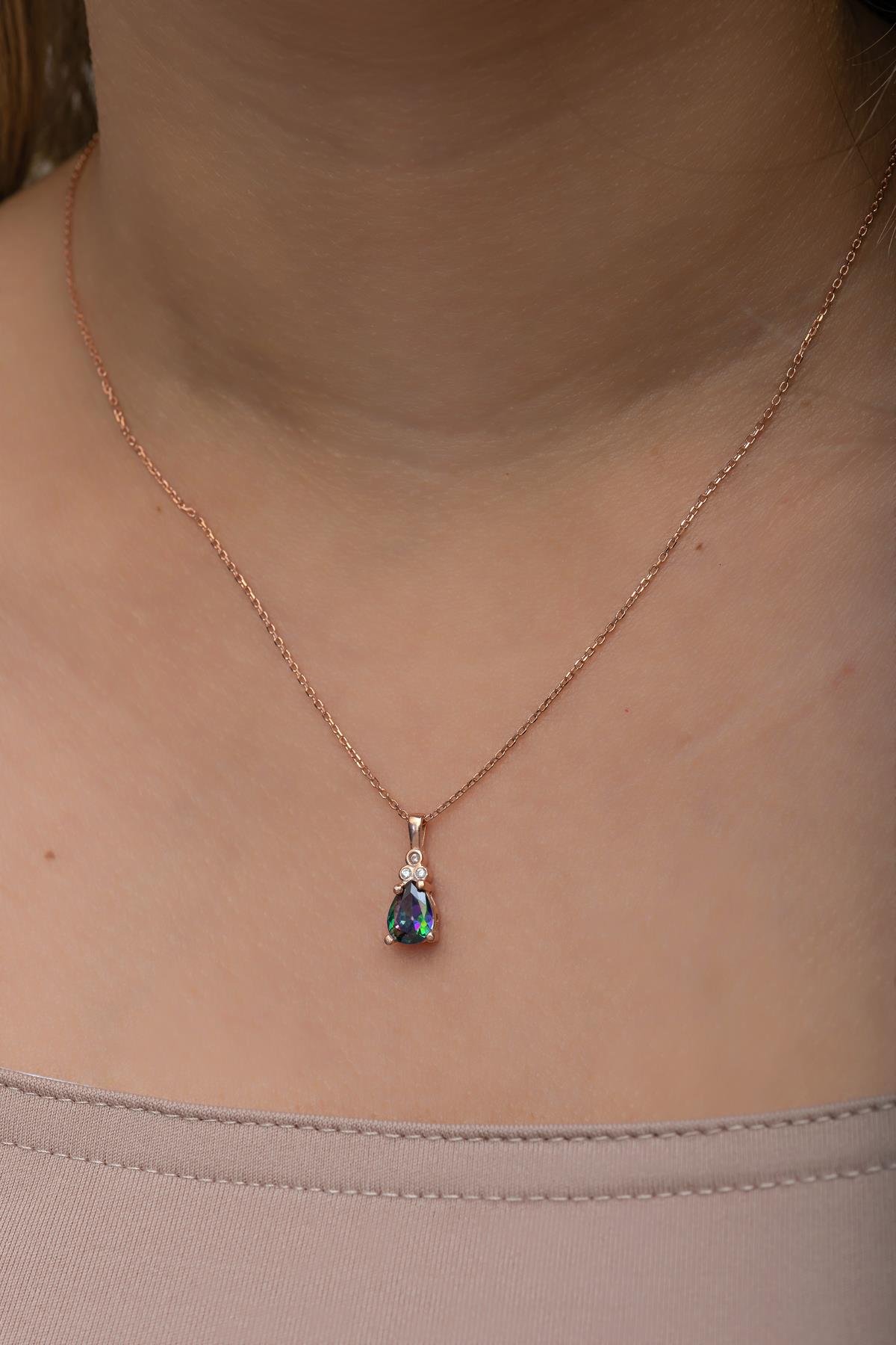 925 Ayar Gümüş Rose Kaplama Mistik Topaz Taşlı Damla Model  Kolye