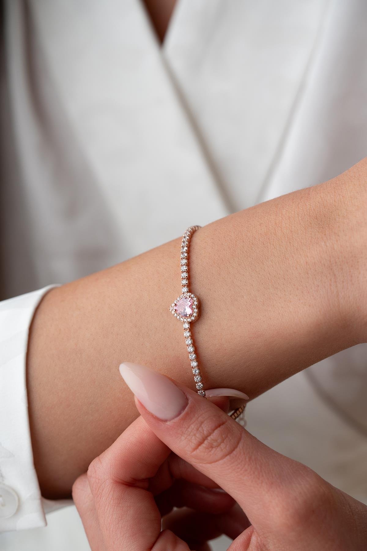 925 Ayar Gümüş Rose Kaplama Pembe Taşlı Kalp 2 mm Zirkon Taşlı Suyolu Bileklik 