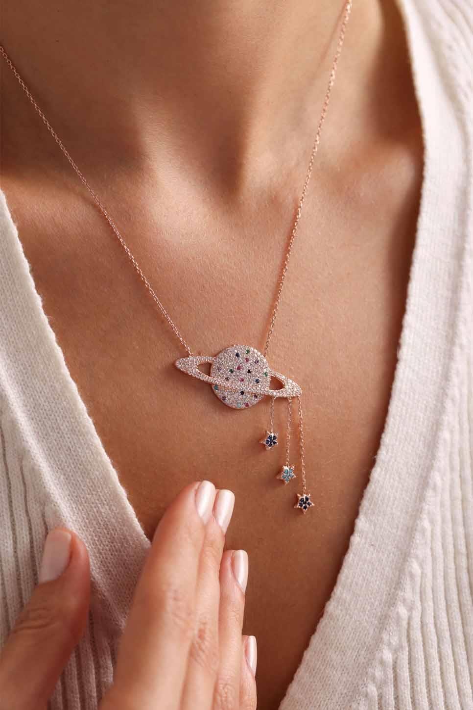 925 Ayar Gümüş Rose Kaplama Sallantı Yıldızlı Gezegen Kolye