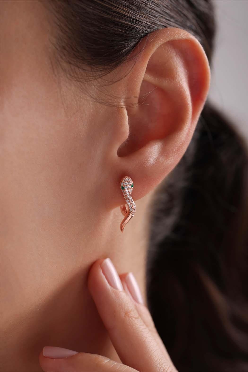 925 Ayar Gümüş Rose Kaplama Zirkon Taşlı Yılan Model Küpe