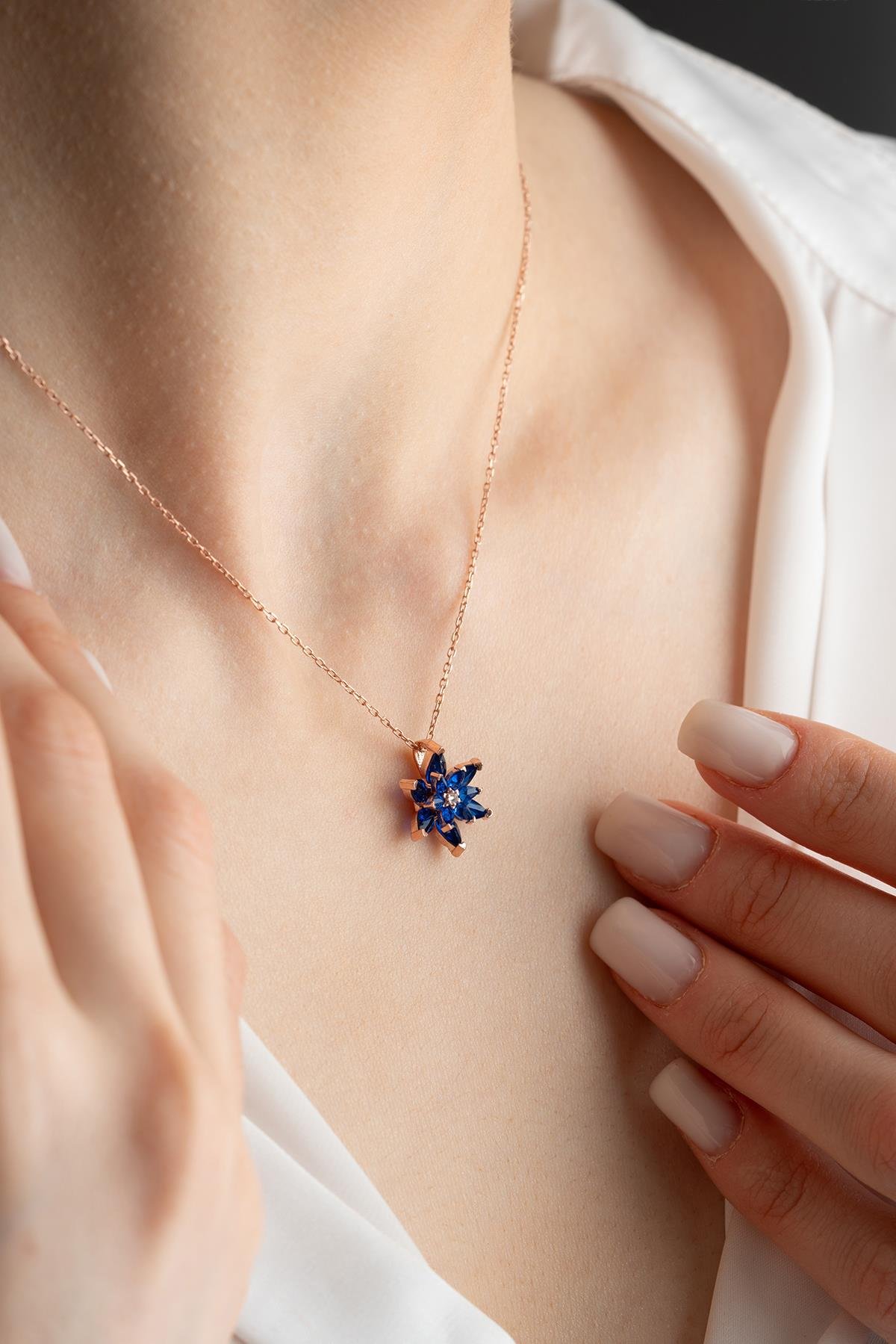 925 Ayar Gümüş Rose Mavi Taşlı Lotus Çiçeği Kolye