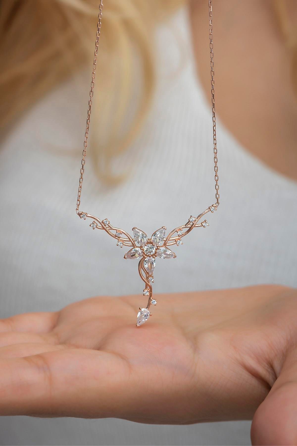 925 Ayar Gümüş Rose Sarmaşık Model Yıldız Detaylı Kolye