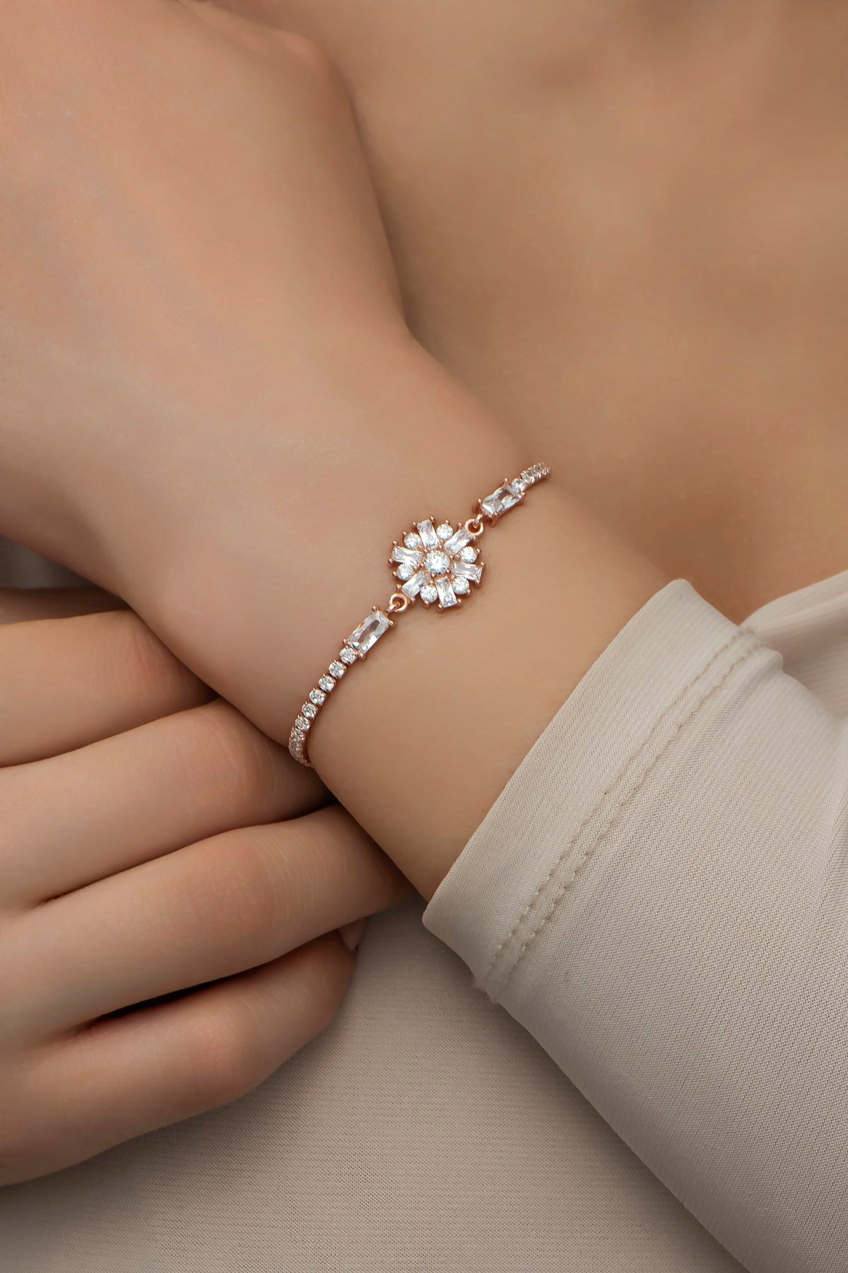 925 Ayar Gümüş Rose Suyolu Çiçek Bileklik