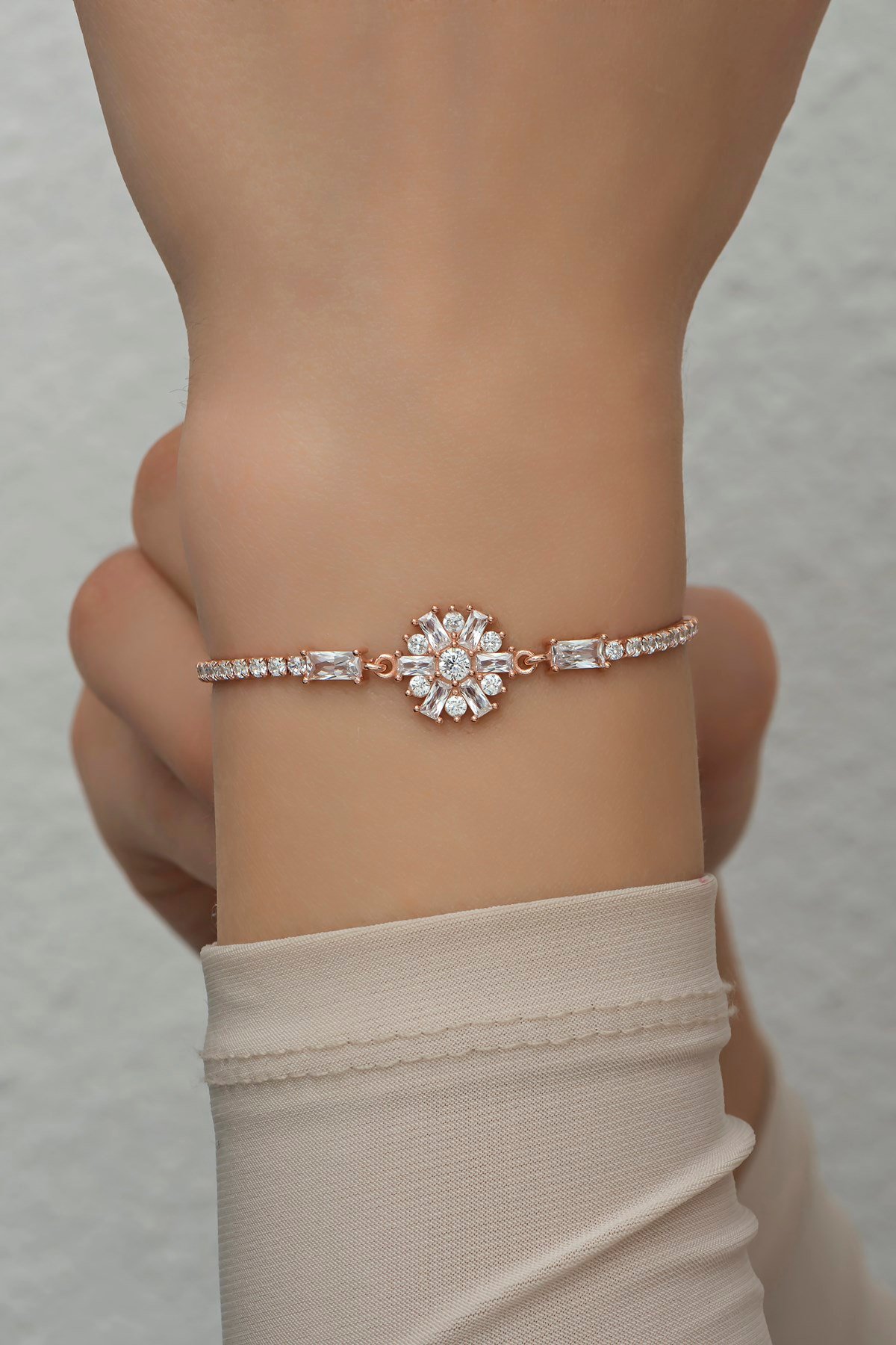 925 Ayar Gümüş Rose Suyolu Çiçek Bileklik