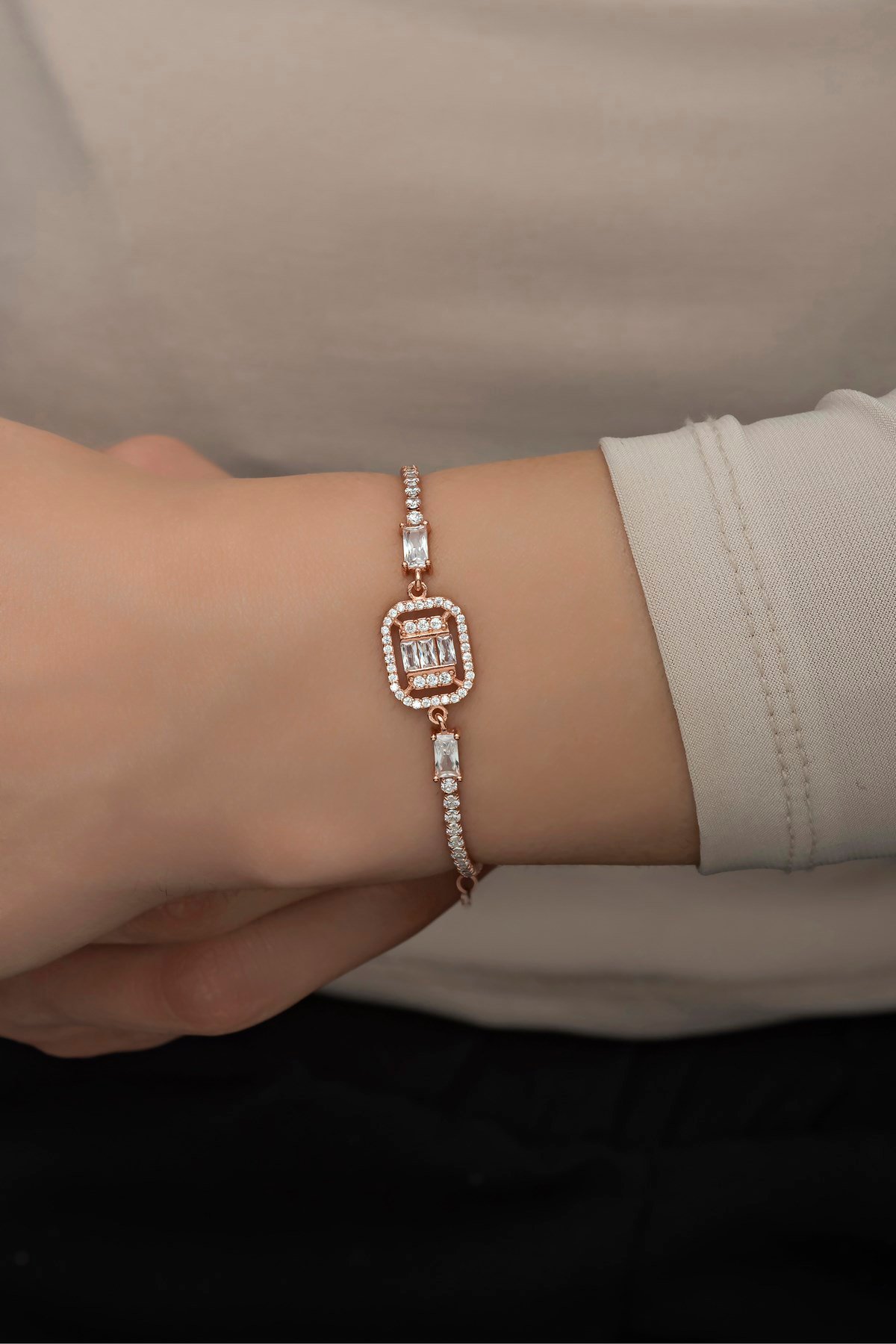 925 Ayar Gümüş Rose Suyolu Tektaş Bileklik