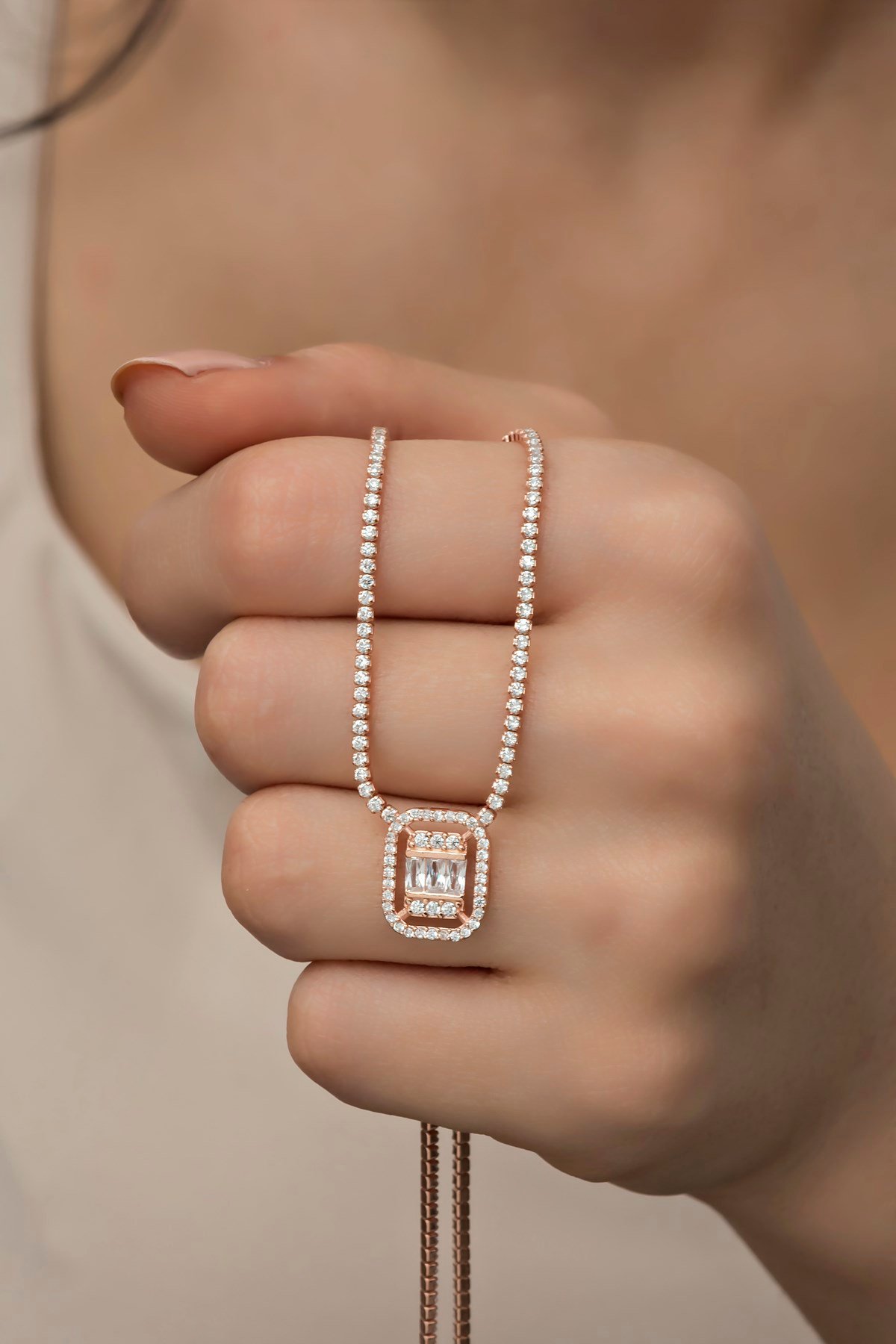 925 Ayar Gümüş Rose Tektaş Suyolu Kolye