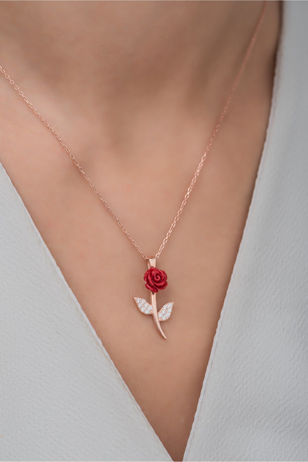 925 Ayar Gümüş Rose Zirkon Taşlı Gül Kolye