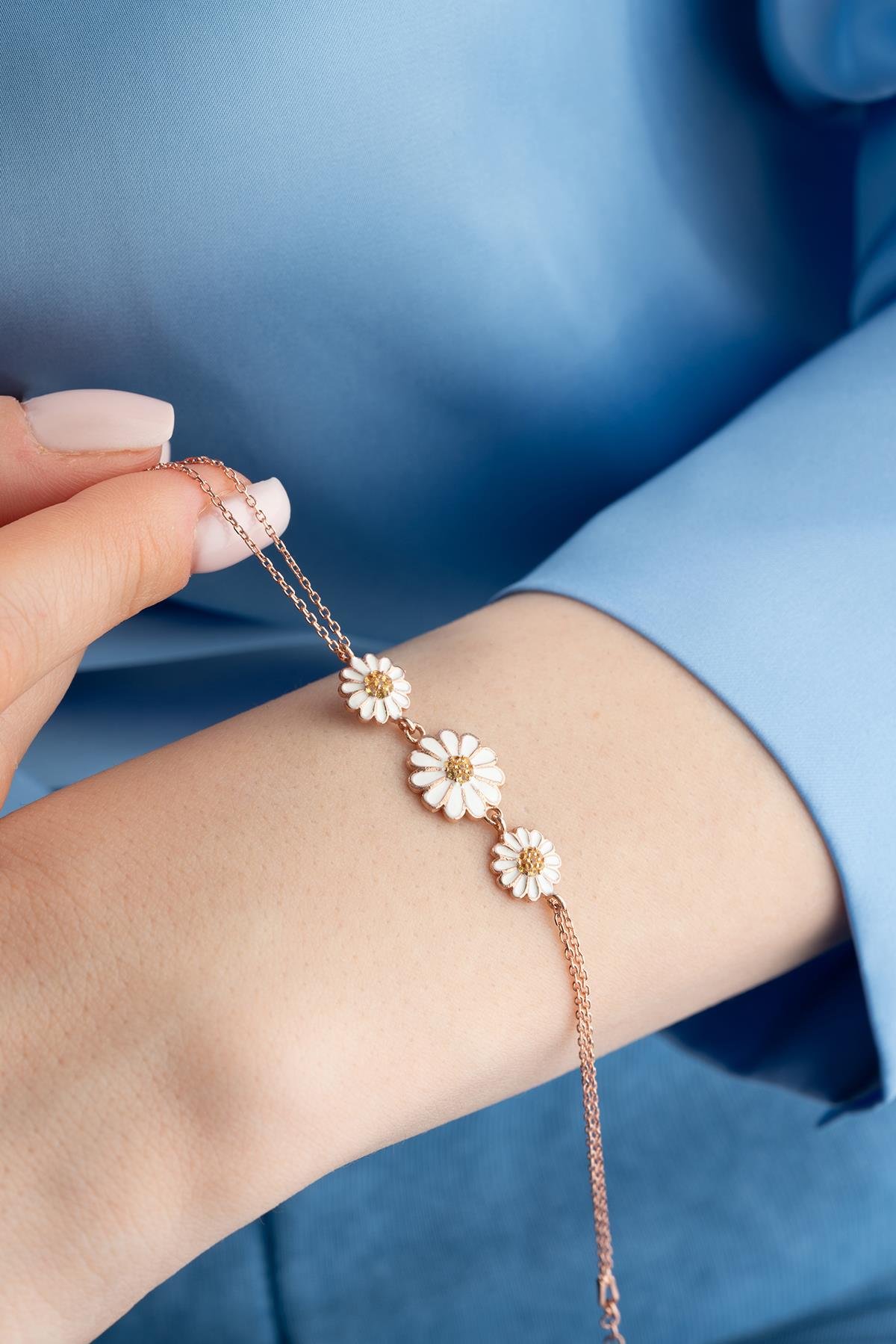 925 Ayar Gümüş Sıralı 3'Lü Simli Papatya Bileklik 