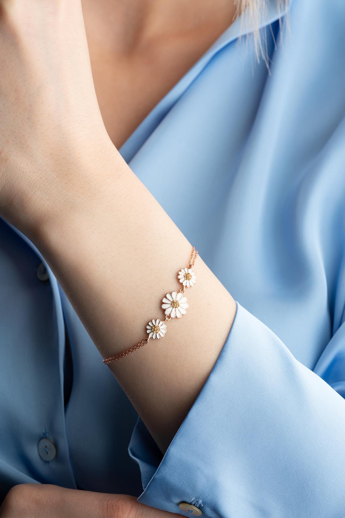 925 Ayar Gümüş Sıralı 3'Lü Simli Papatya Bileklik 