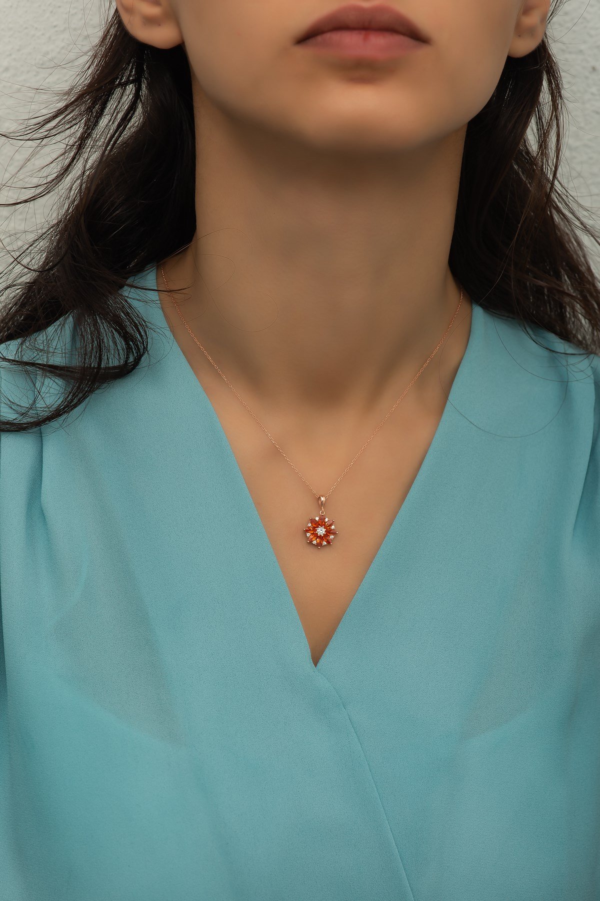 925 Ayar Gümüş Turuncu Taşlı Lotus Çiçeği Kolye