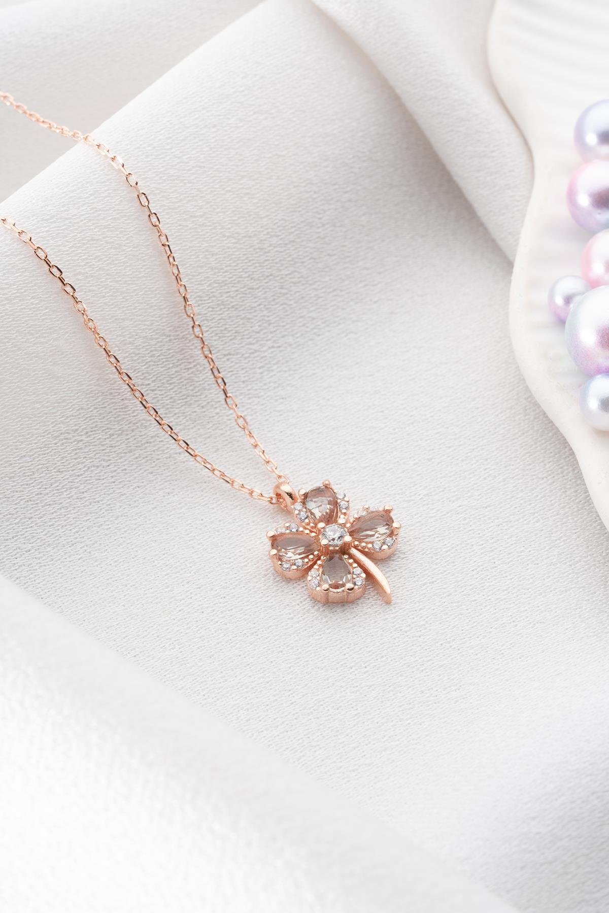 925 Ayar Gümüş Zultanite Taşlı Dört Yapraklı Şans Yonca Kolye