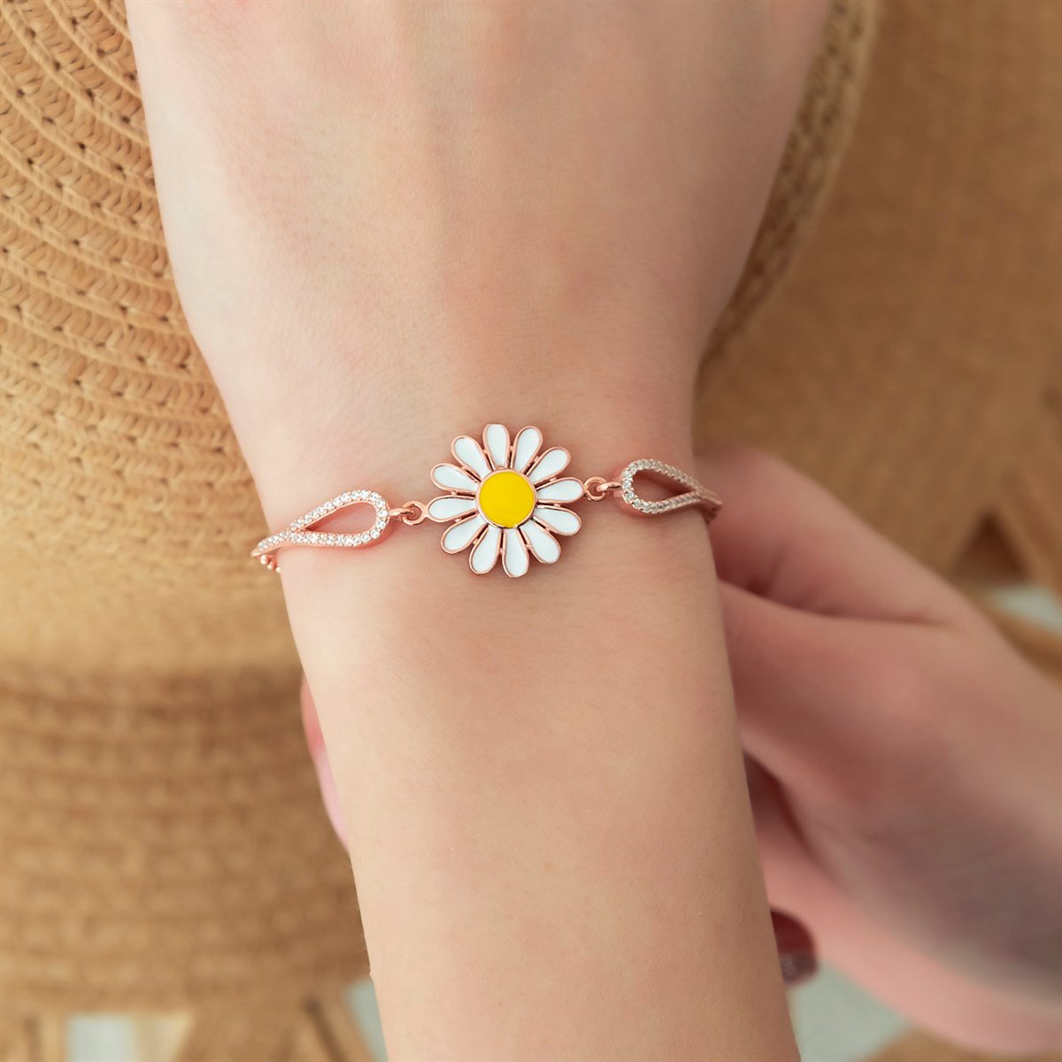 925 Ayar Kelepçe Model Papatya Bileklik Kadın Gümüş Bileklik