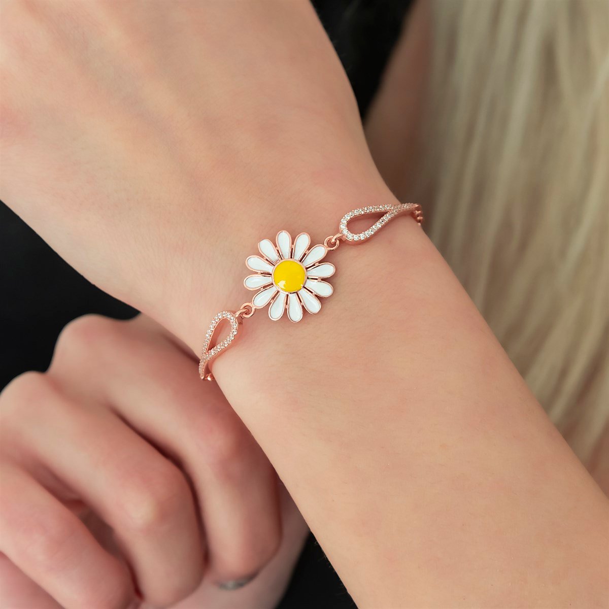 925 Ayar Kelepçe Model Papatya Bileklik Kadın Gümüş Bileklik