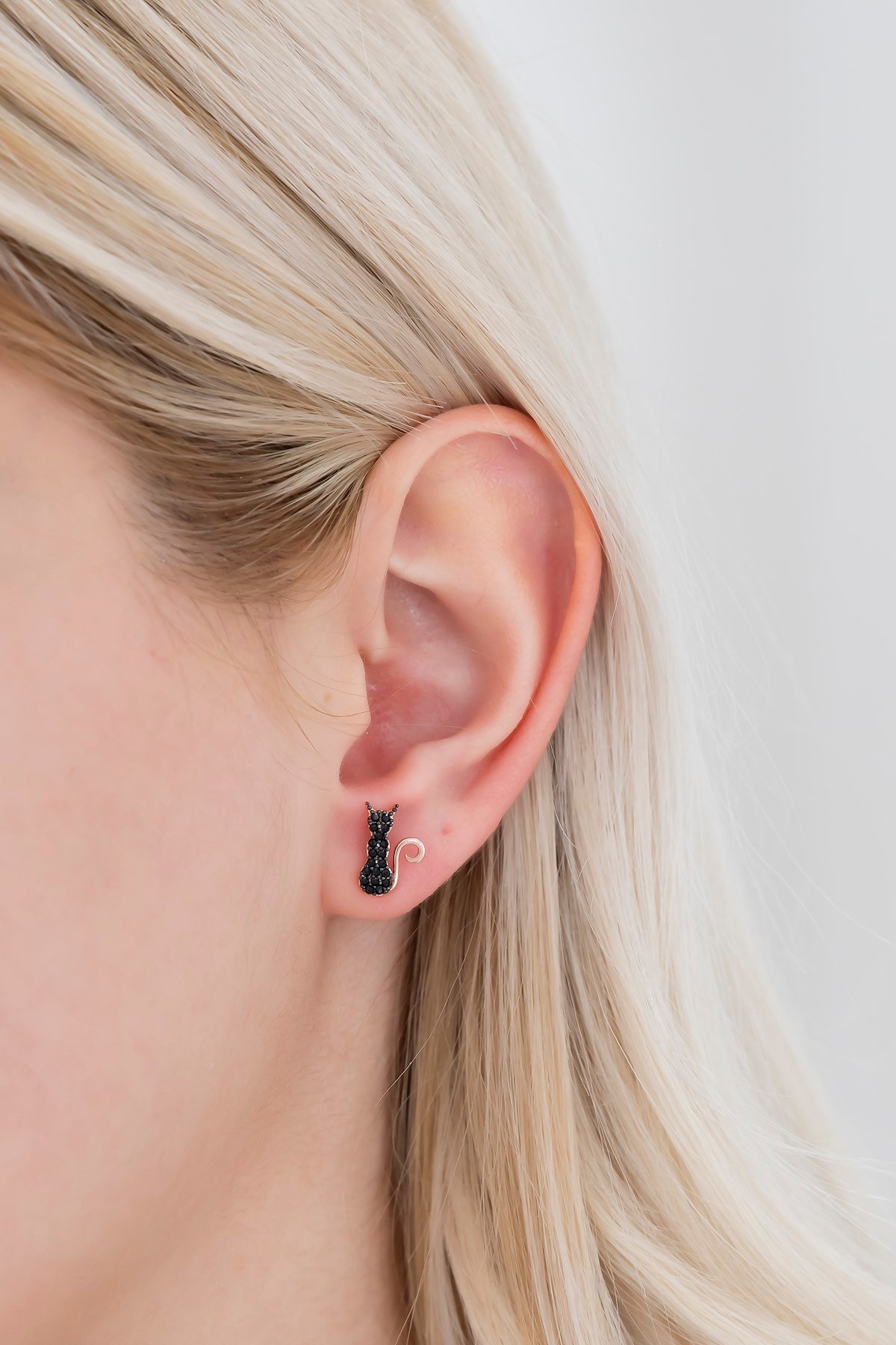 925 Ayar Minik Siyah Kedi Küpe Kadın Gümüş Küpe