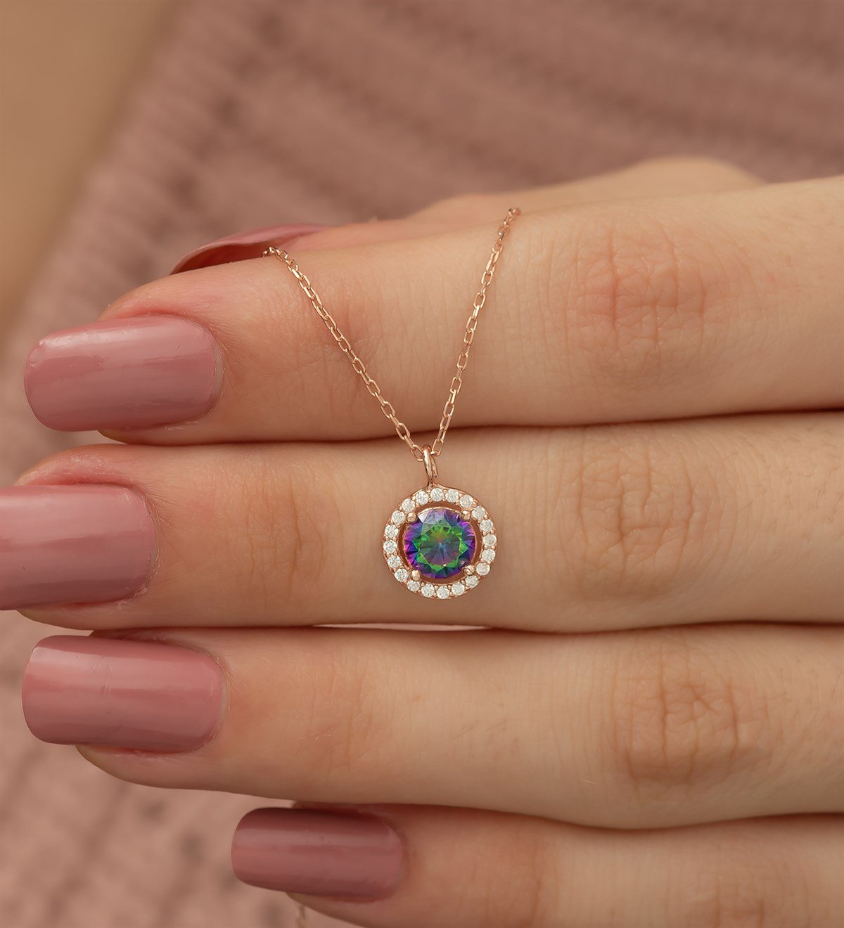 925 Ayar Mistik Topaz Taşlı Tektaş Kadın Gümüş Kolye