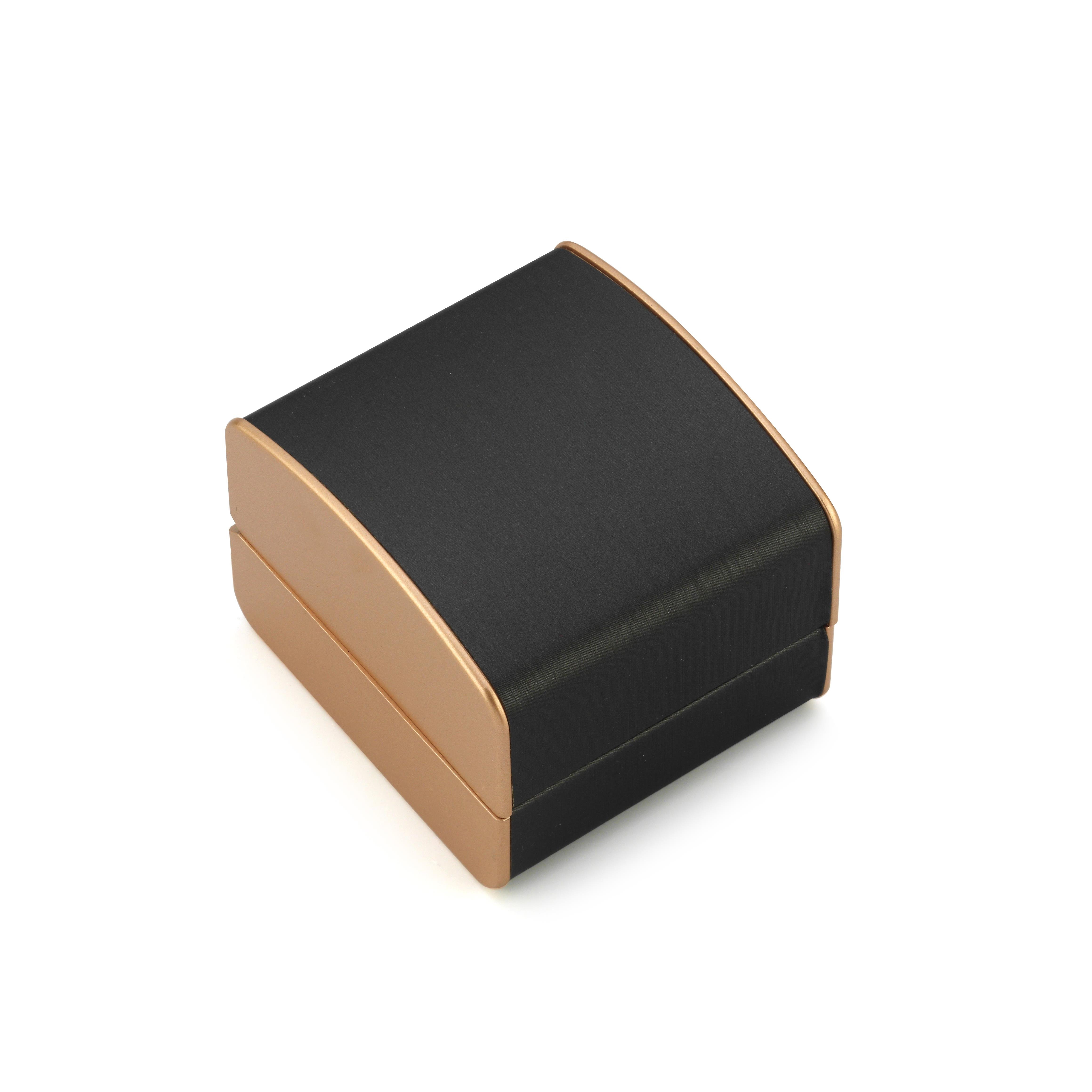 Işıklı Deri Kolye Kutusu Şık ışıklı Hediye Kutusu