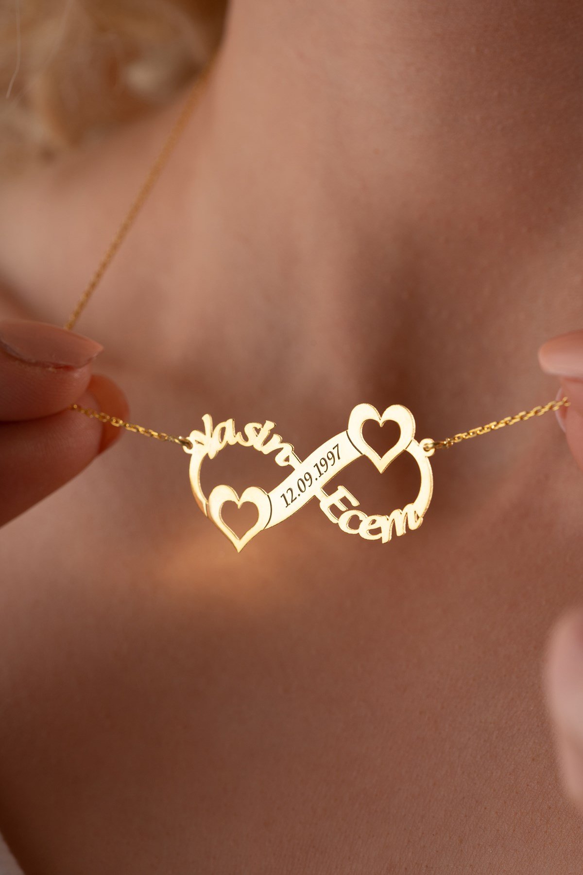 Kişiye Özel Sonsuzluk İsimli Kalp Detaylı Kolye