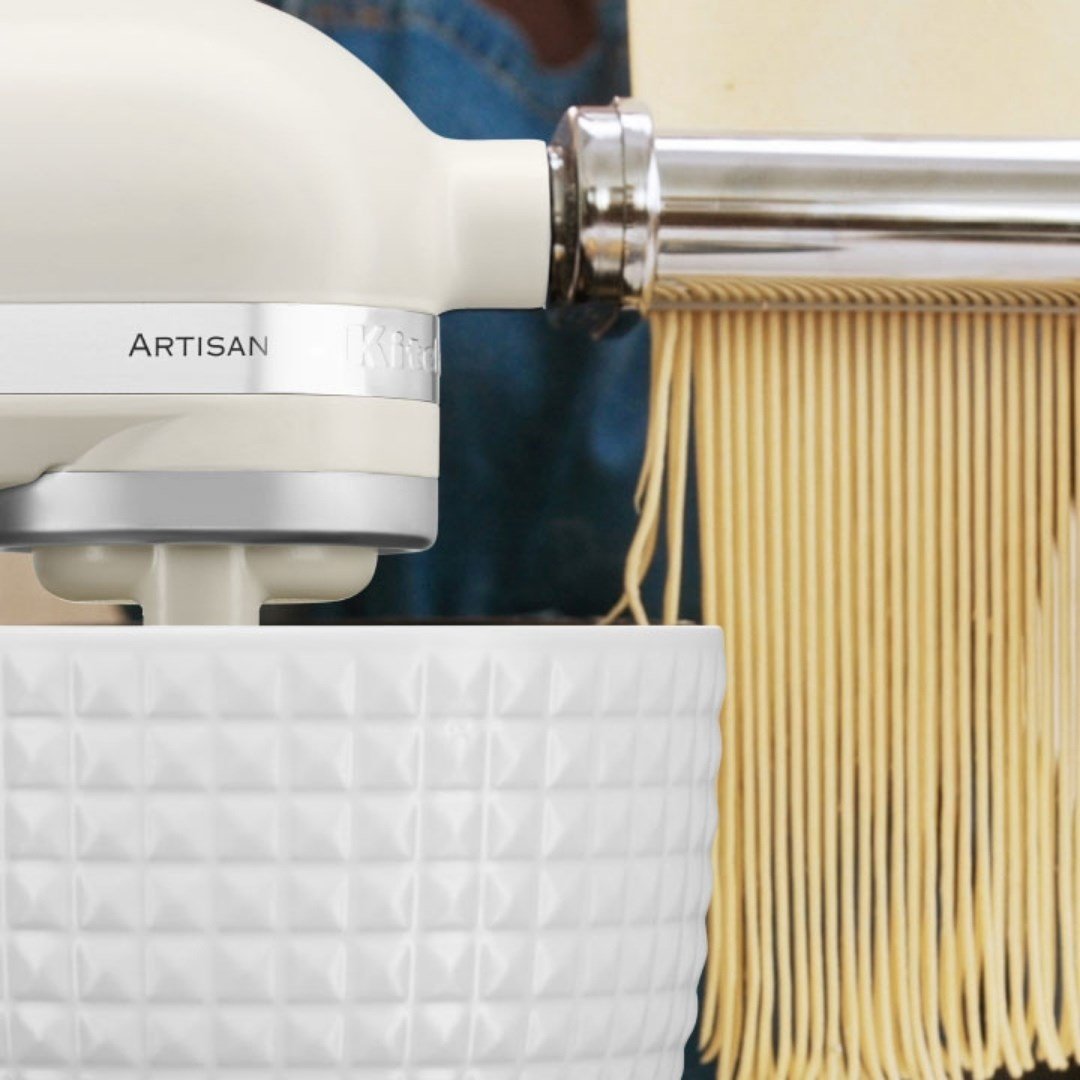 KitchenAid Artisan 4,7 L Stand Mikser ve Seramik Kase - 5KSM156CX