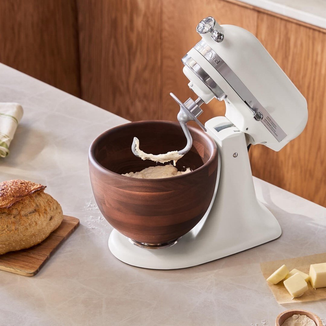 KitchenAid Artisan 4,7 L Stand Mikser ve Ahşap Kase - 5KSM156WB