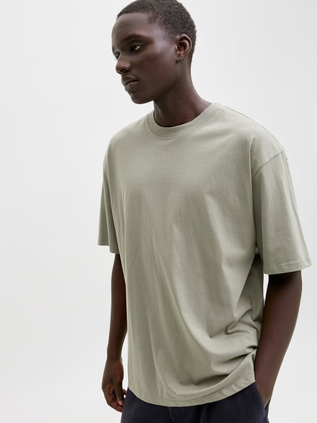 JACK & JONES JJEBRADLEY TEE SS O-NECK NOOS Vetiver 12249319-VE