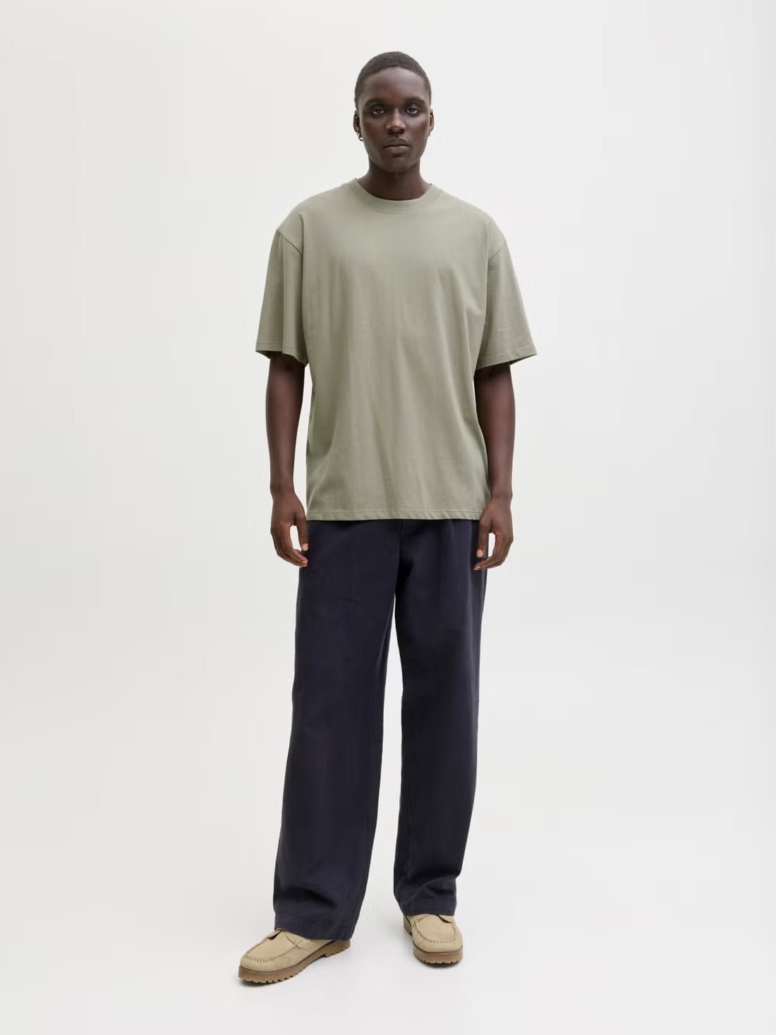 JACK & JONES JJEBRADLEY TEE SS O-NECK NOOS Vetiver 12249319-VE